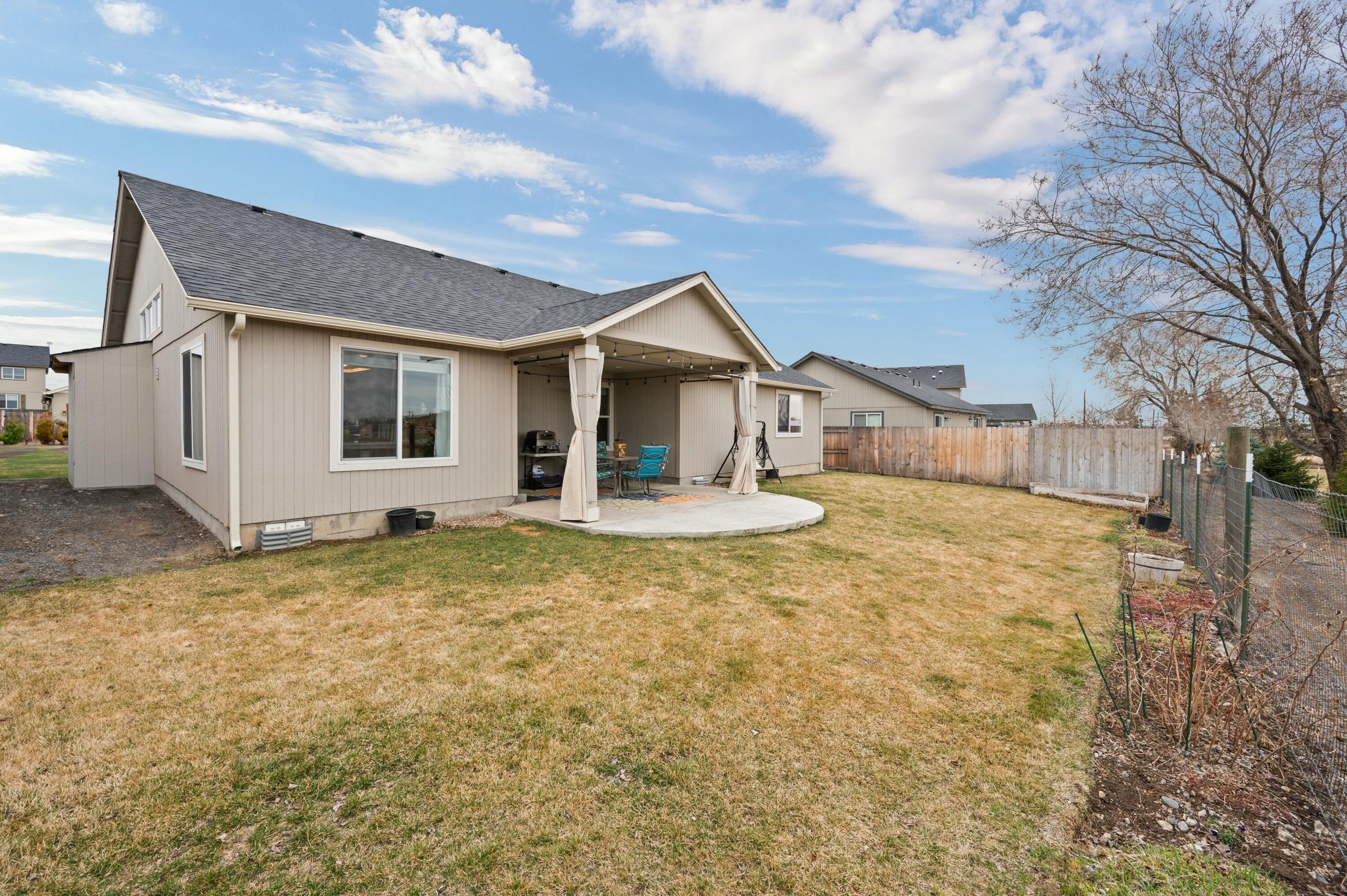 2715 NE 6th Drive