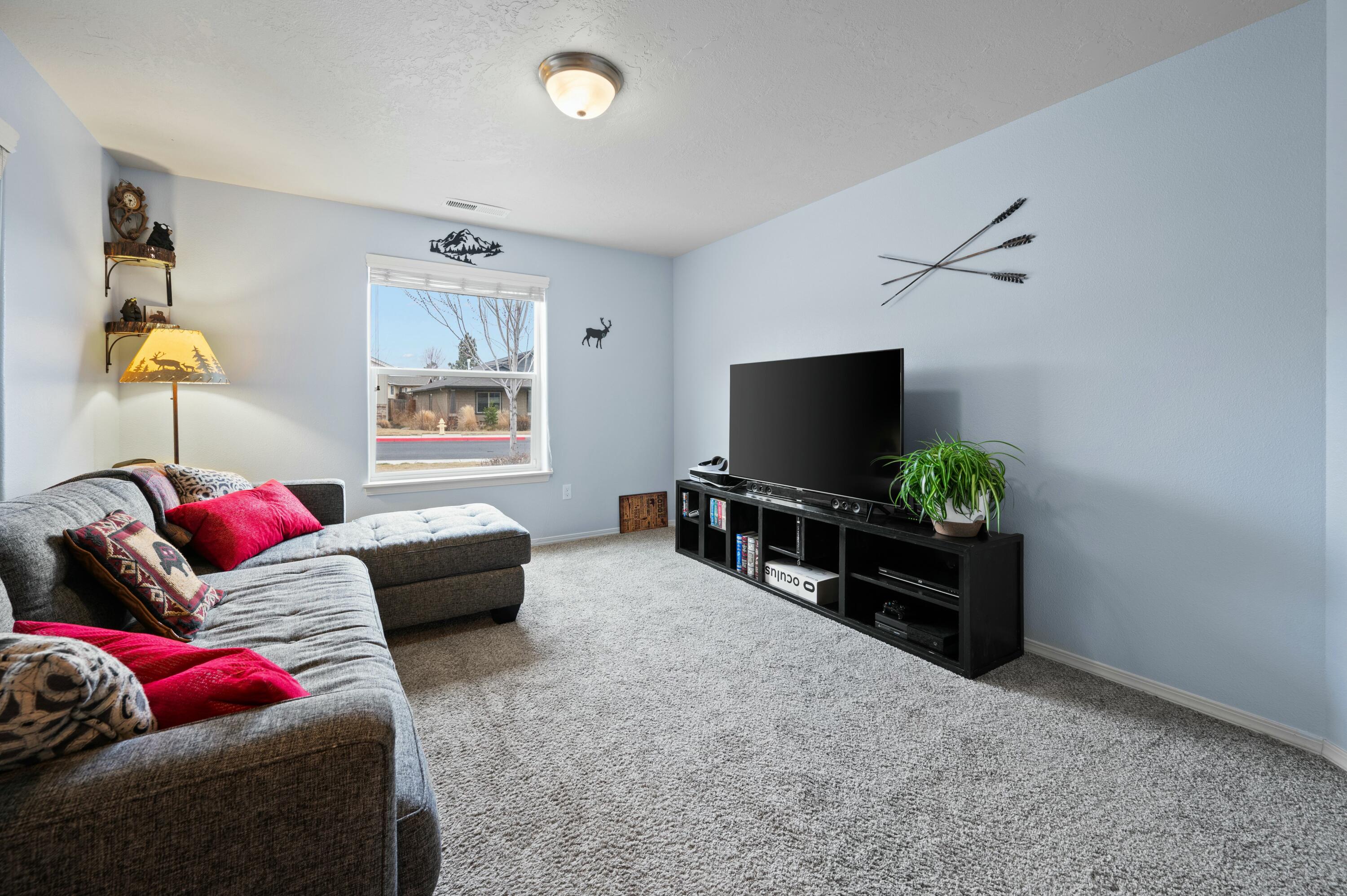 2715 NE 6th Drive