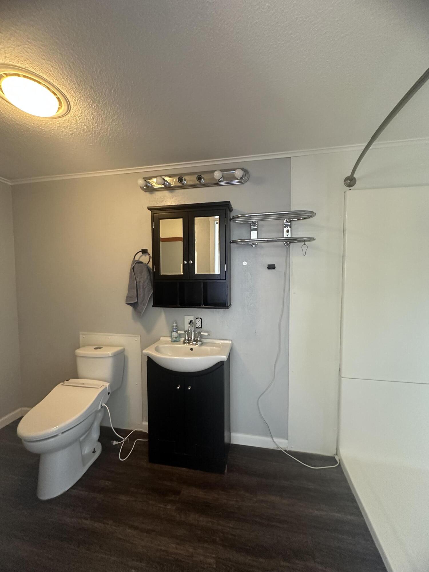 346 SW Dover Lane, UNIT 1