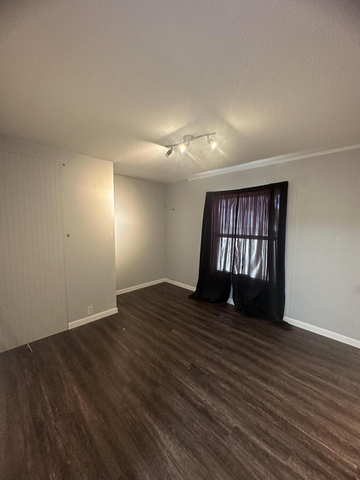 346 SW Dover Lane, UNIT 1