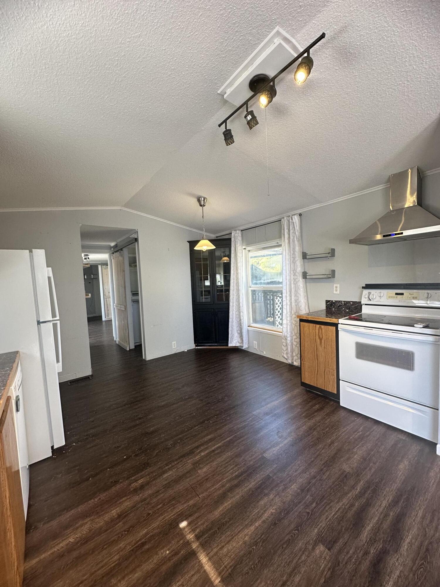346 SW Dover Lane, UNIT 1