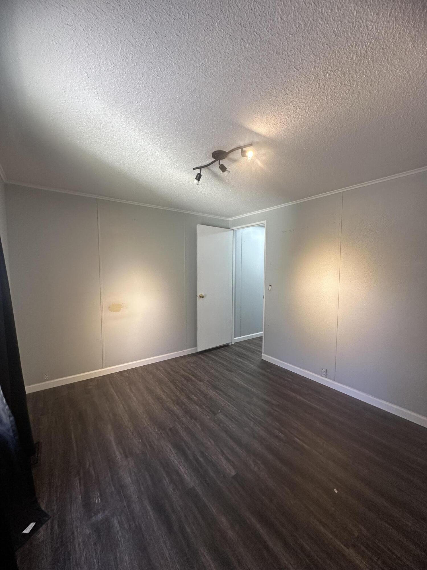 346 SW Dover Lane, UNIT 1