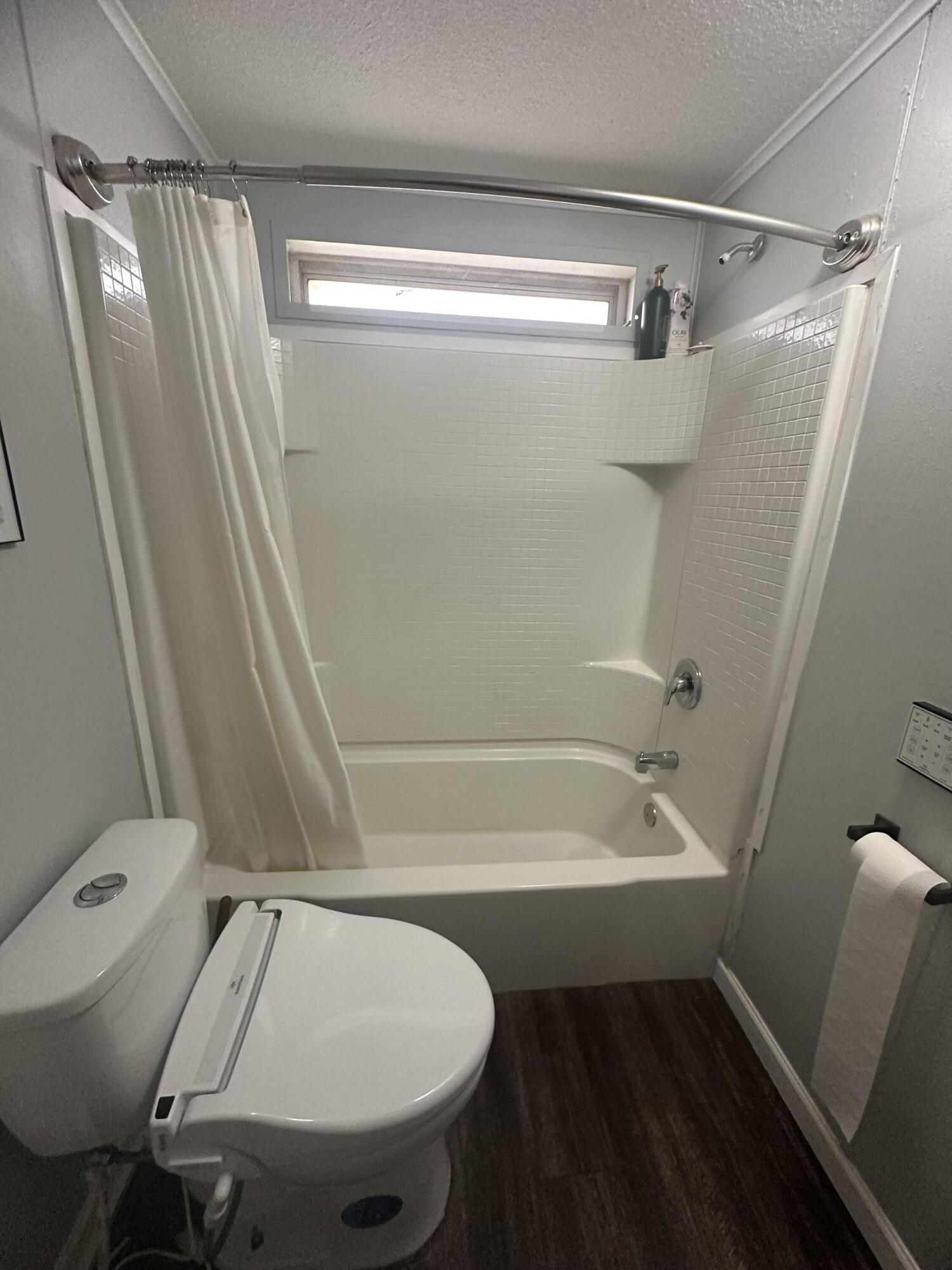 346 SW Dover Lane, UNIT 1