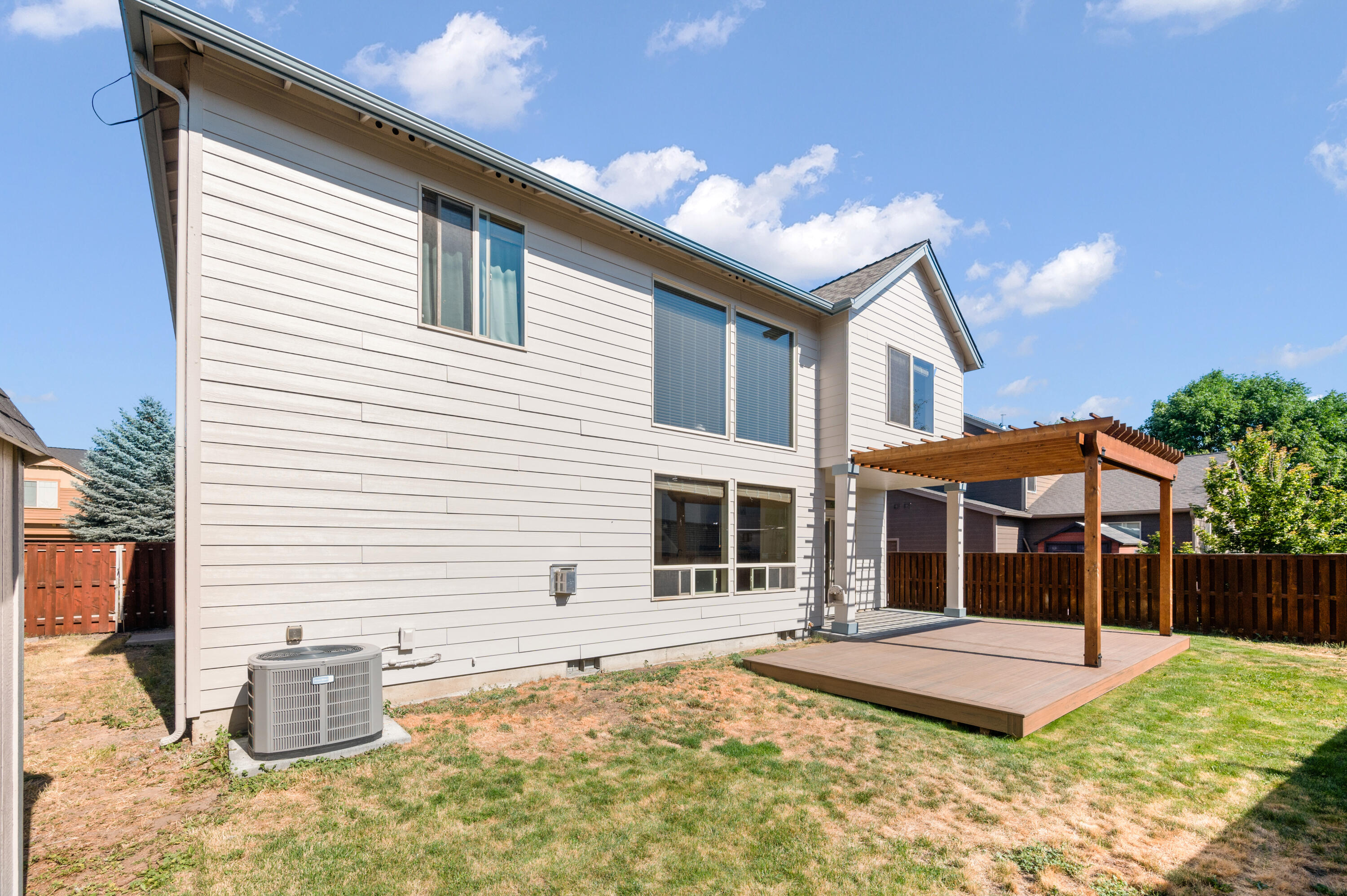 773 NW 28th Loop