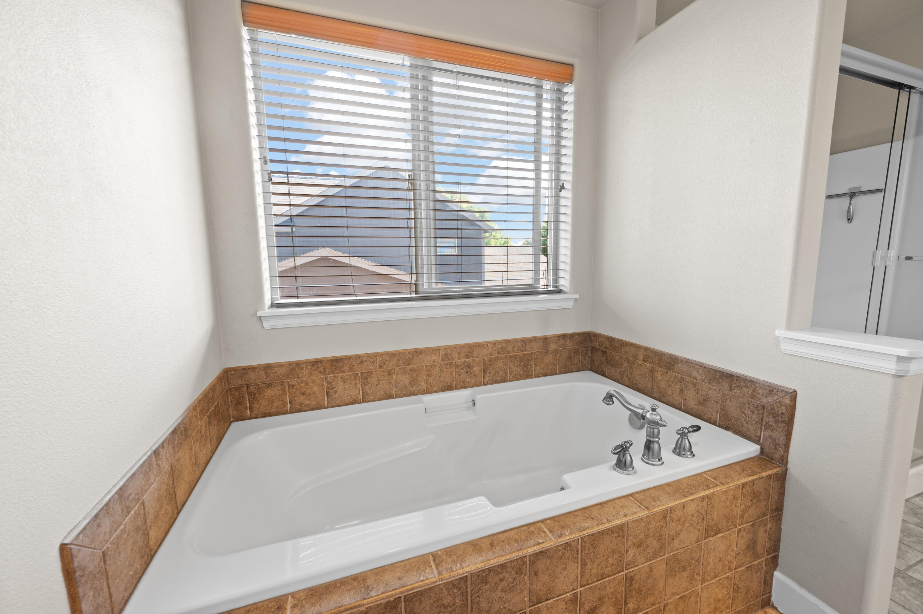 773 NW 28th Loop
