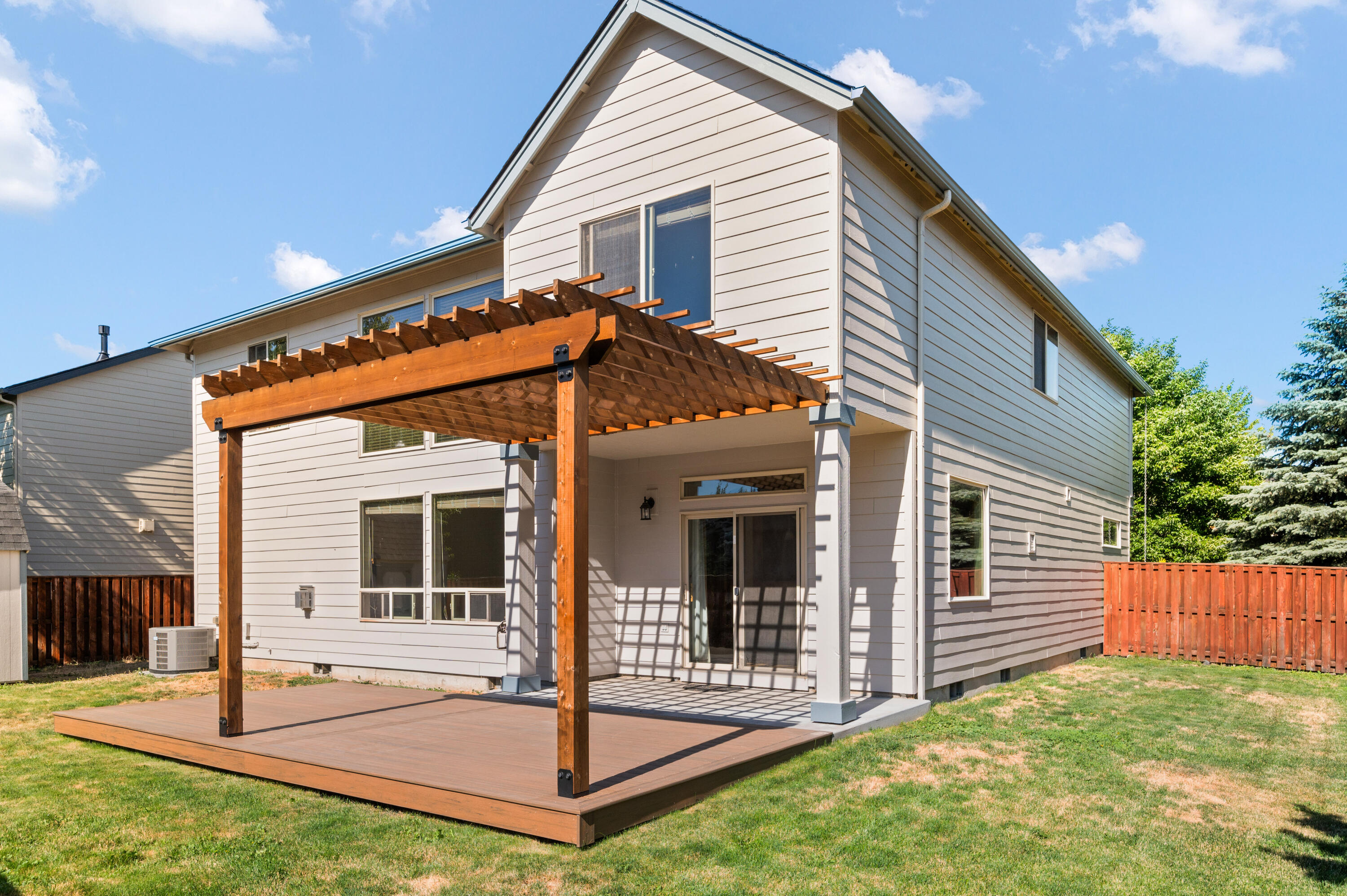 773 NW 28th Loop