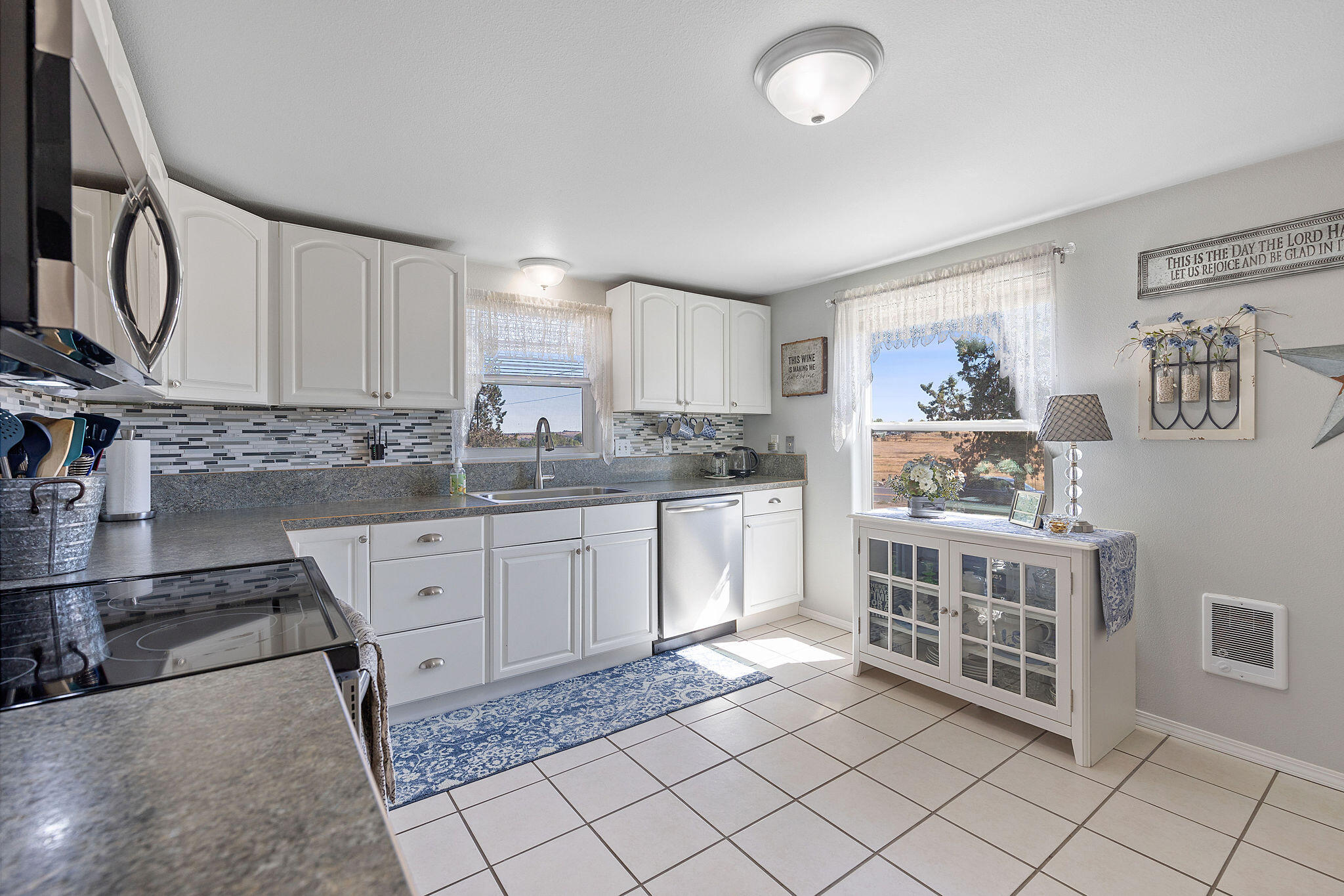 1720 SW Culver Highway
