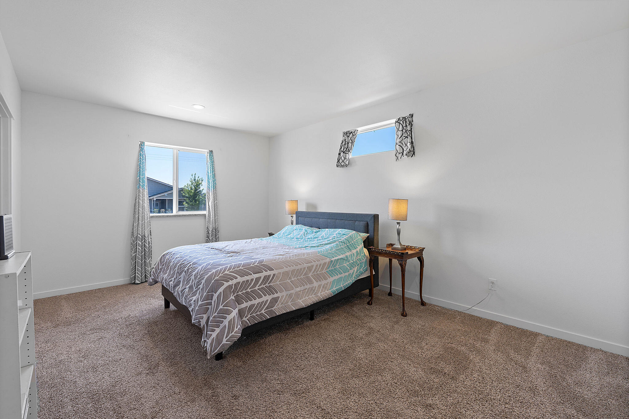 976 SE Maui Lane