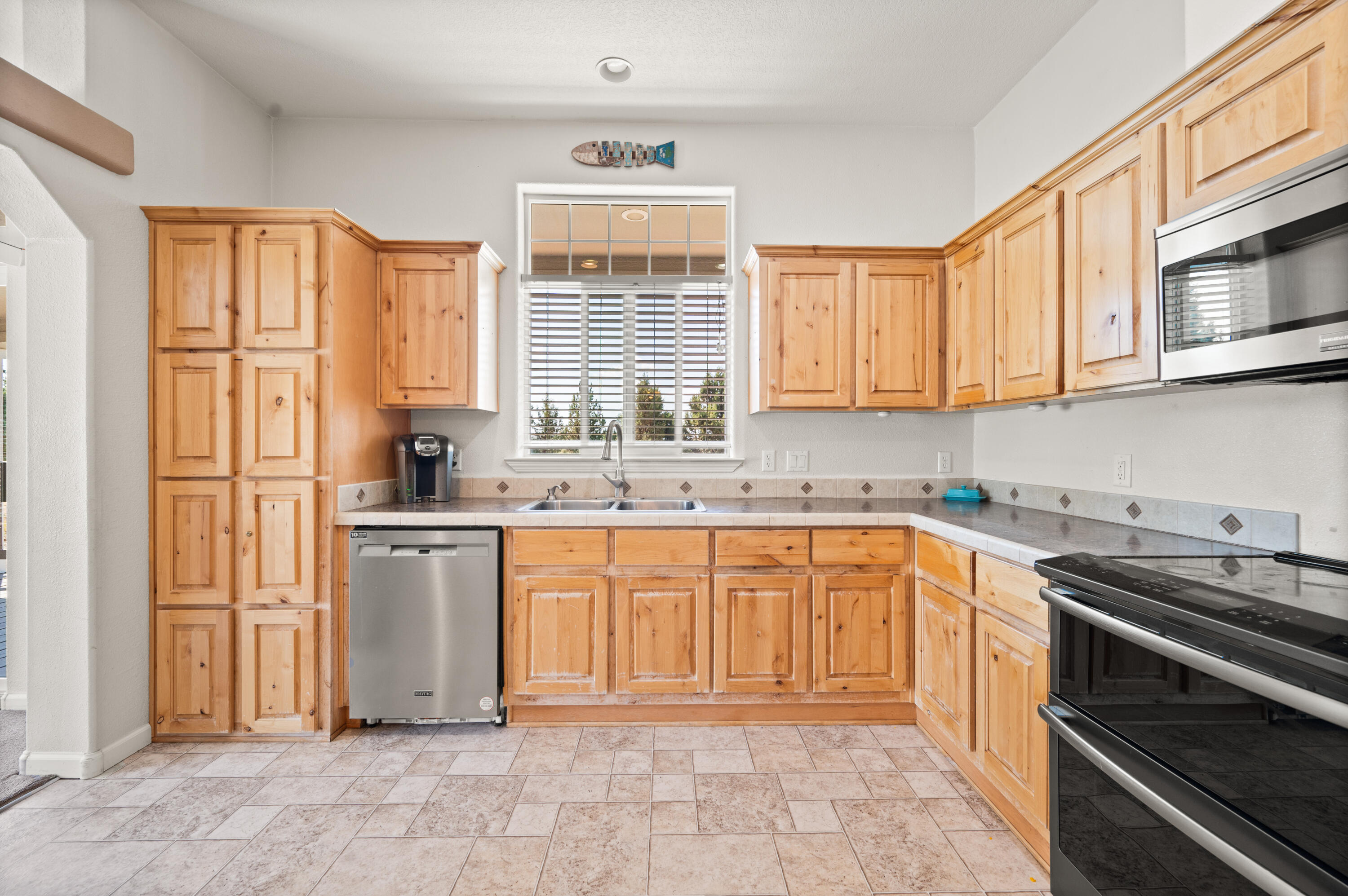 4730 SE Umatilla Loop