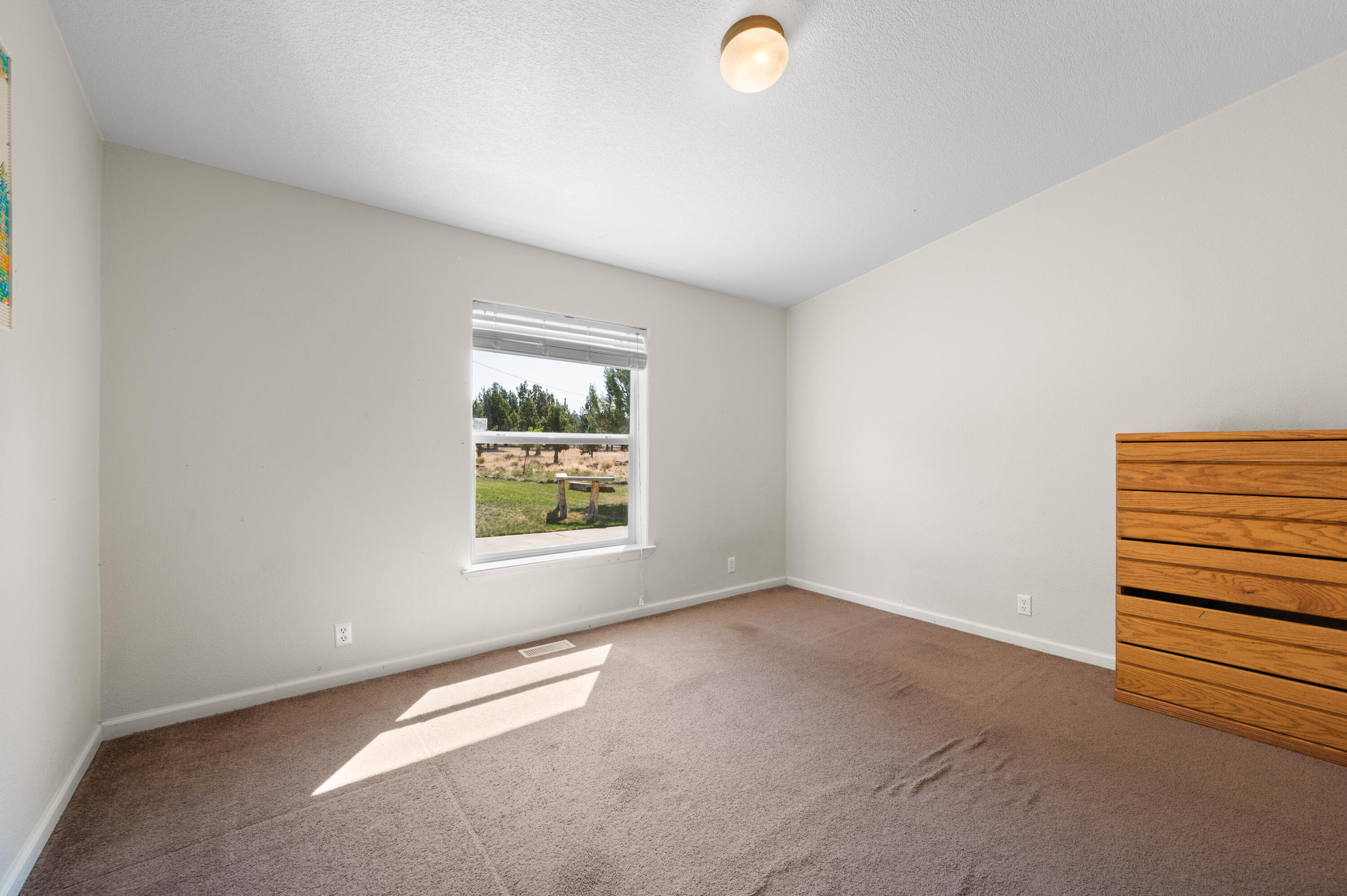 4730 SE Umatilla Loop