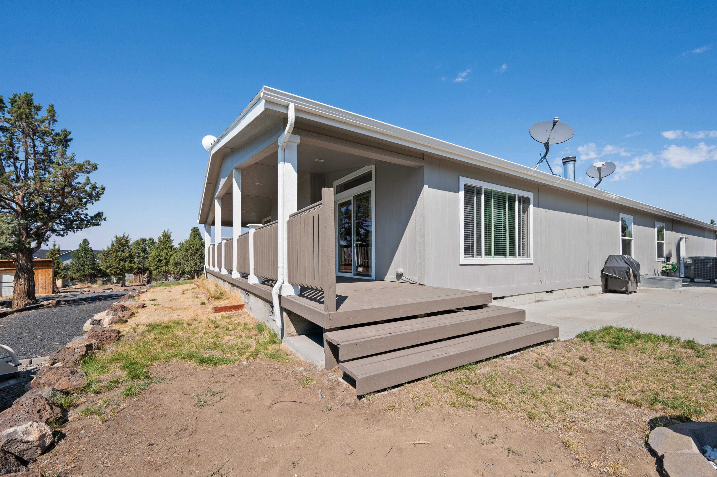 4730 SE Umatilla Loop