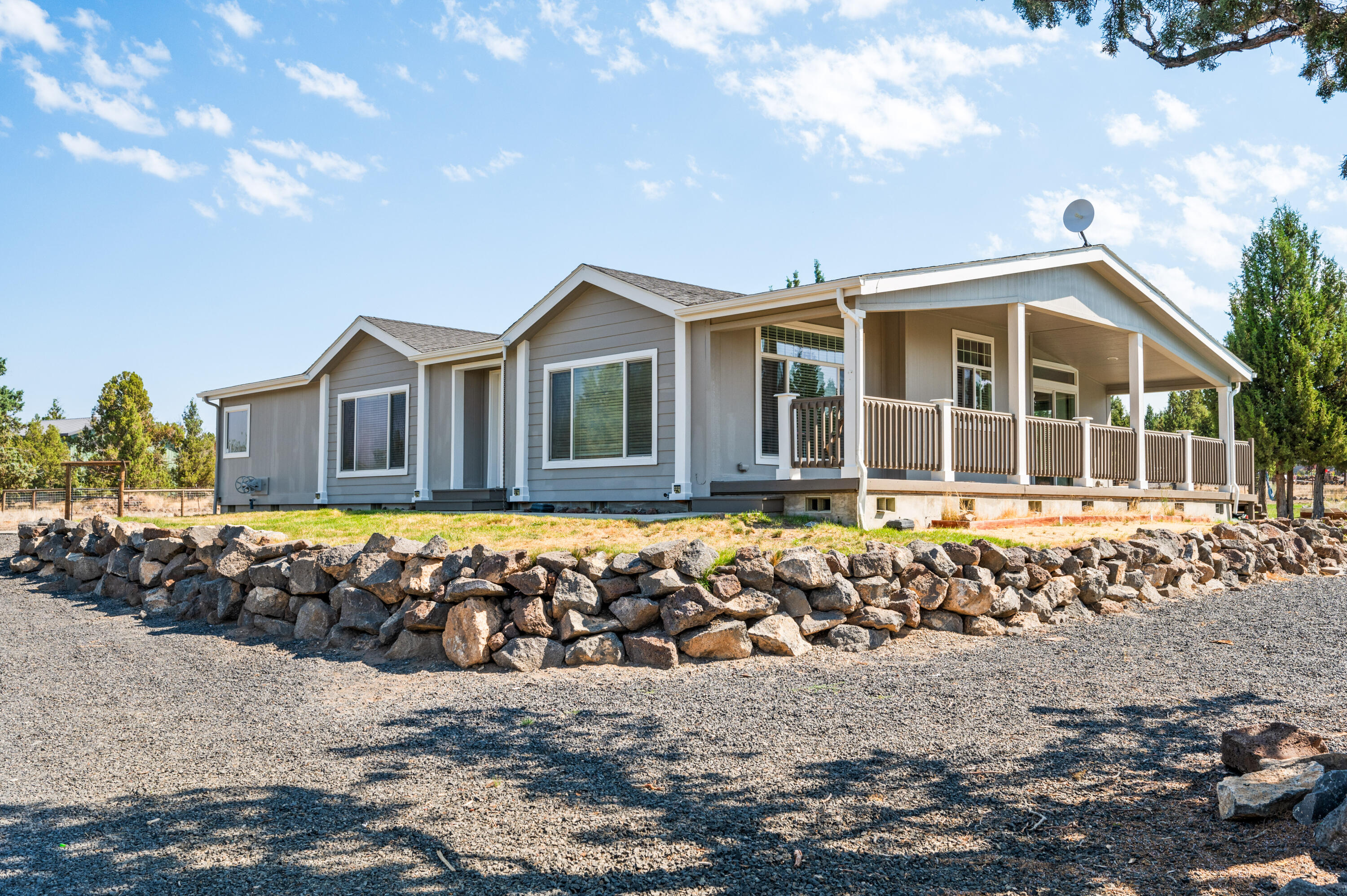 4730 SE Umatilla Loop