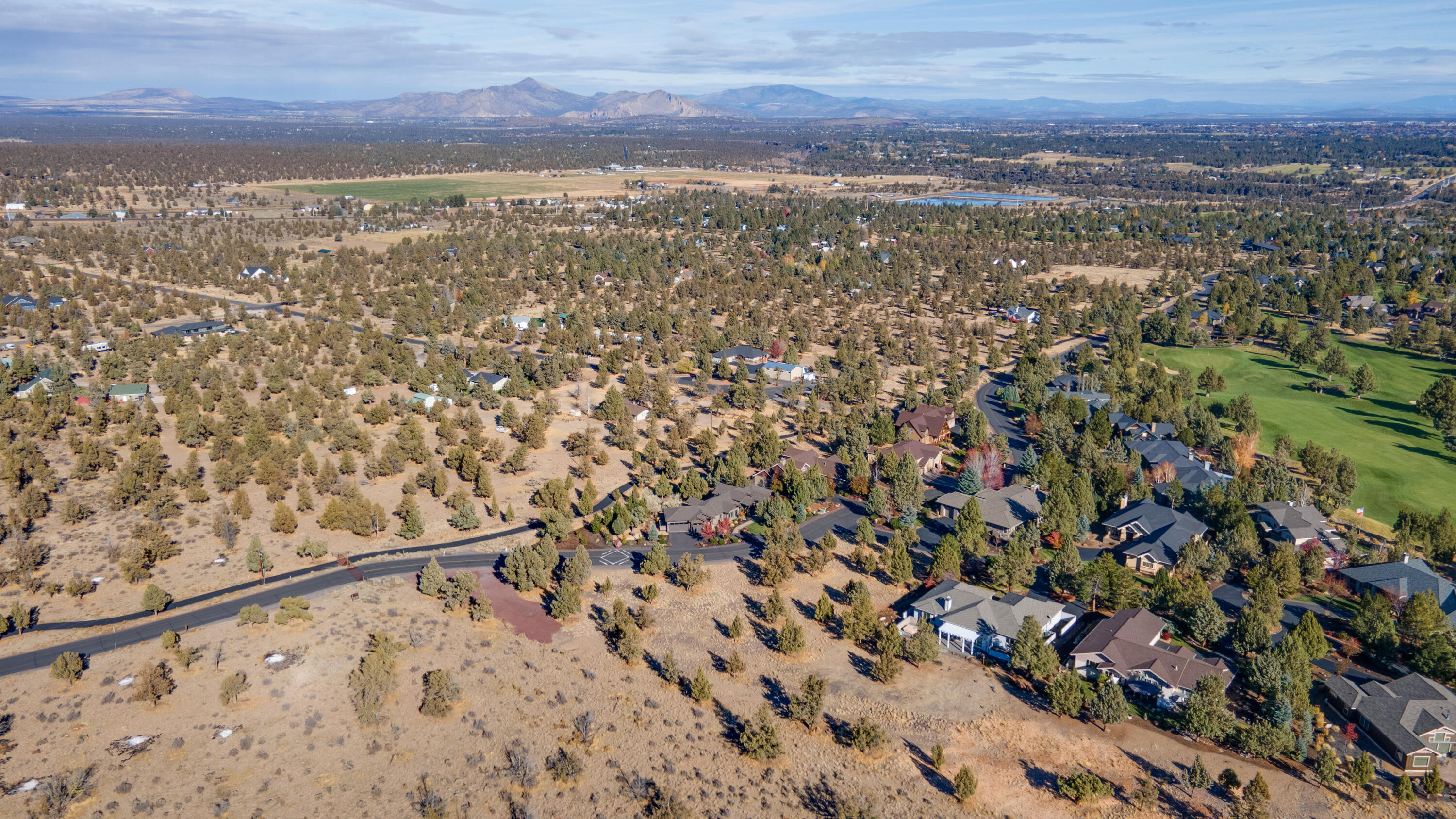 615 Solitaire Court