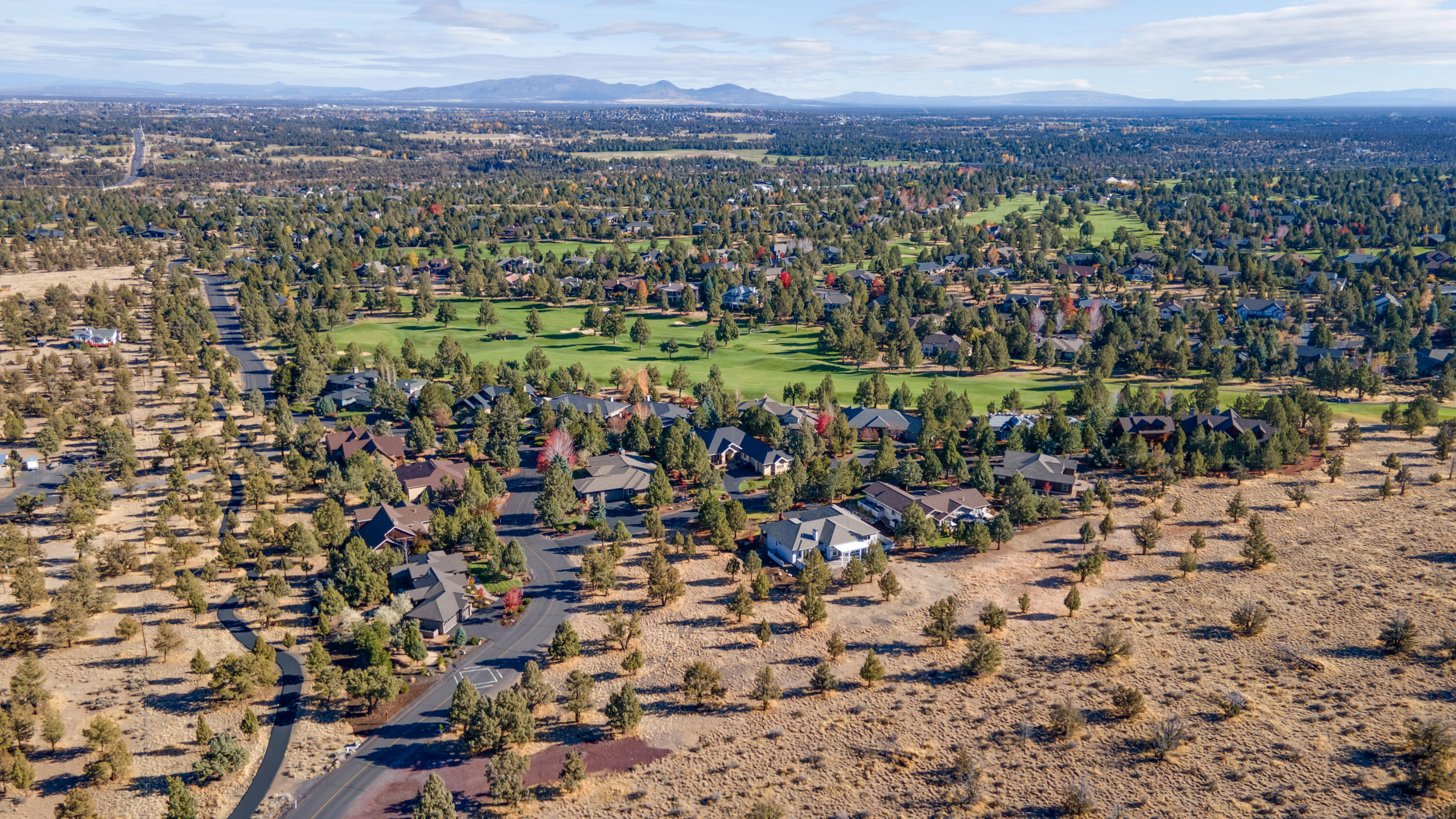 615 Solitaire Court