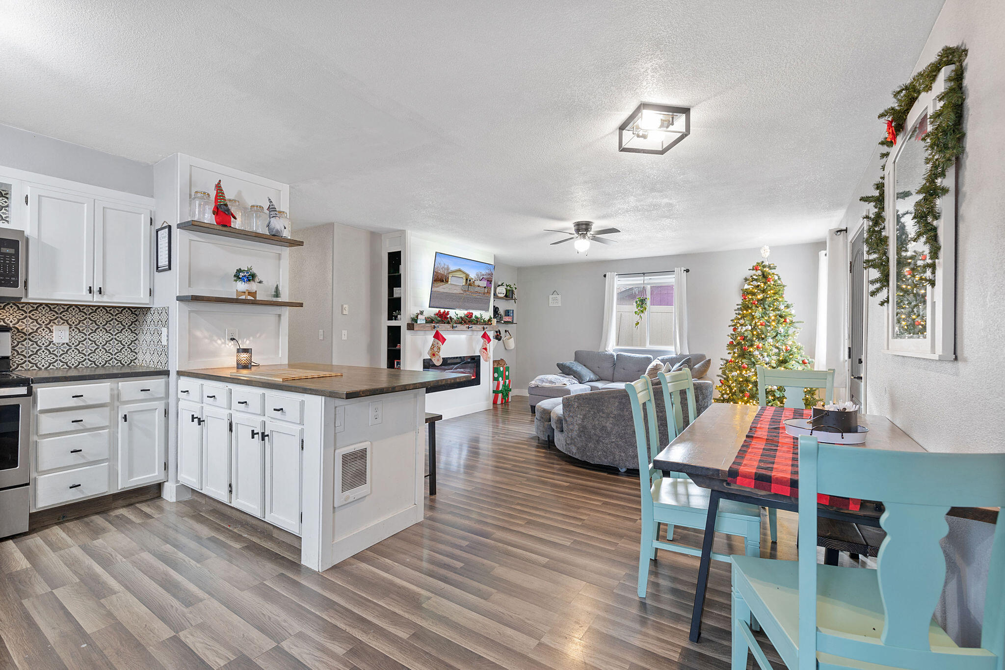 541 SW 3rd Street