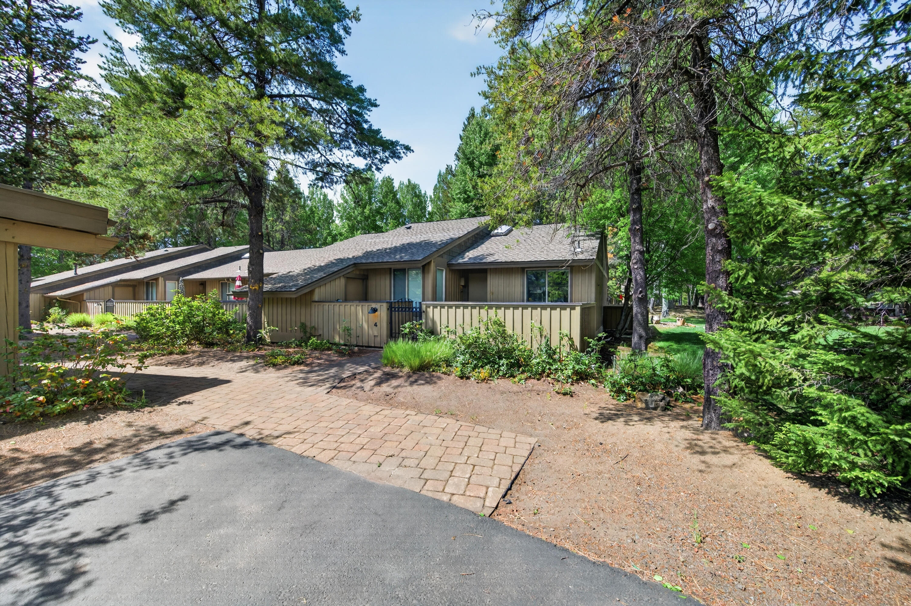 57335 Lake Aspen Lane, 4