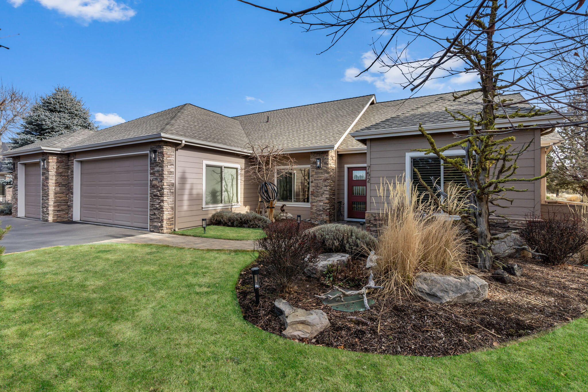 752 Crystal Falls Court