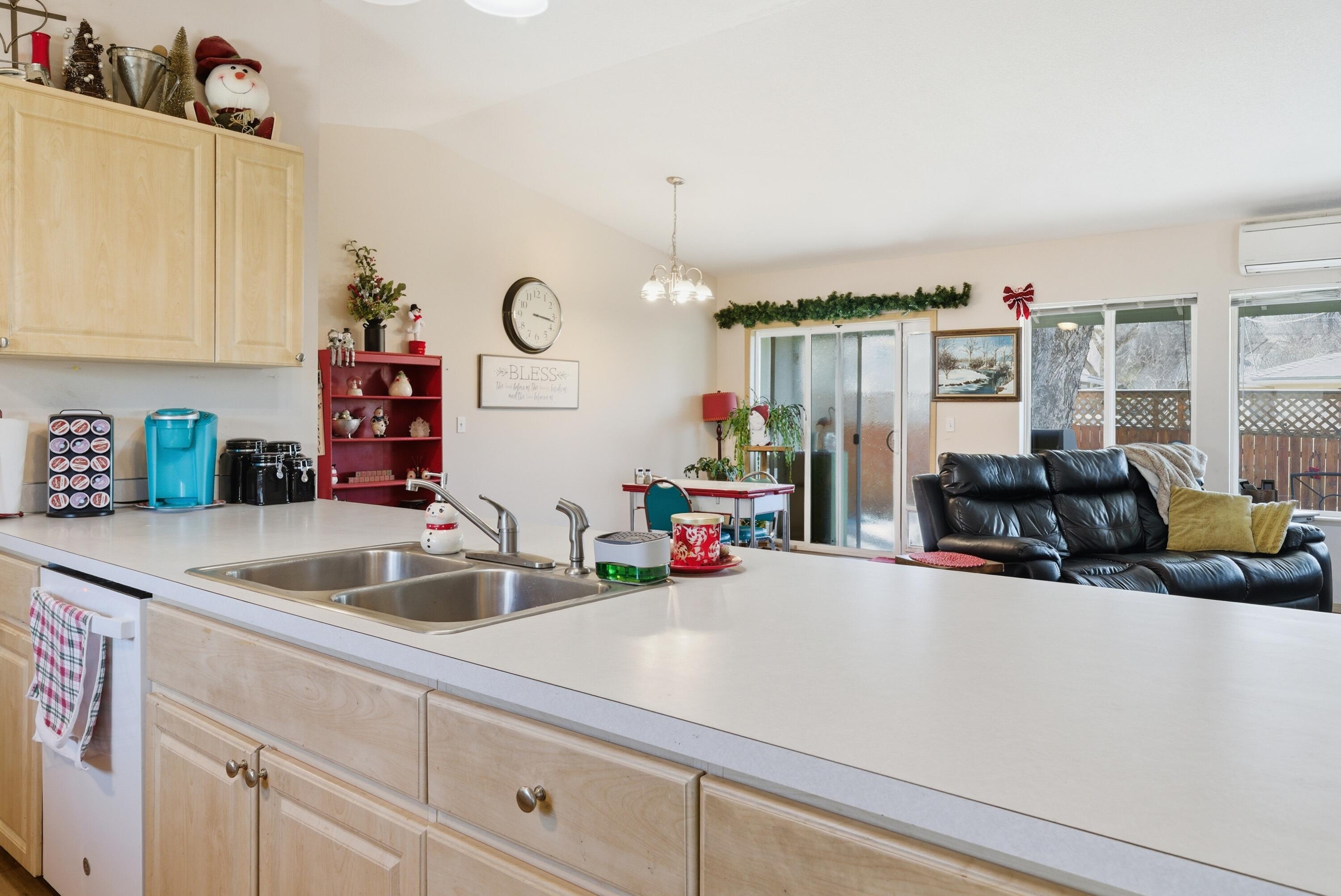 306 SE 8th Street