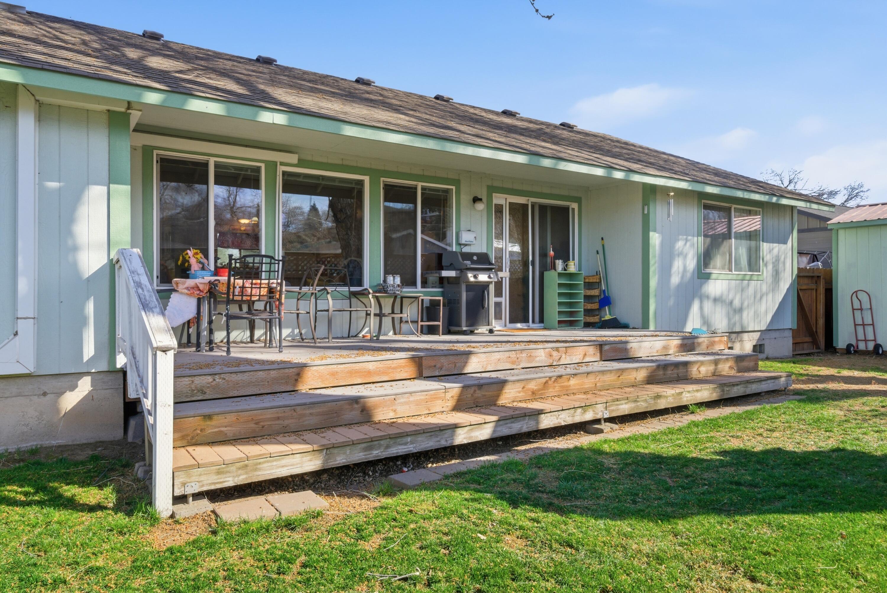 306 SE 8th Street