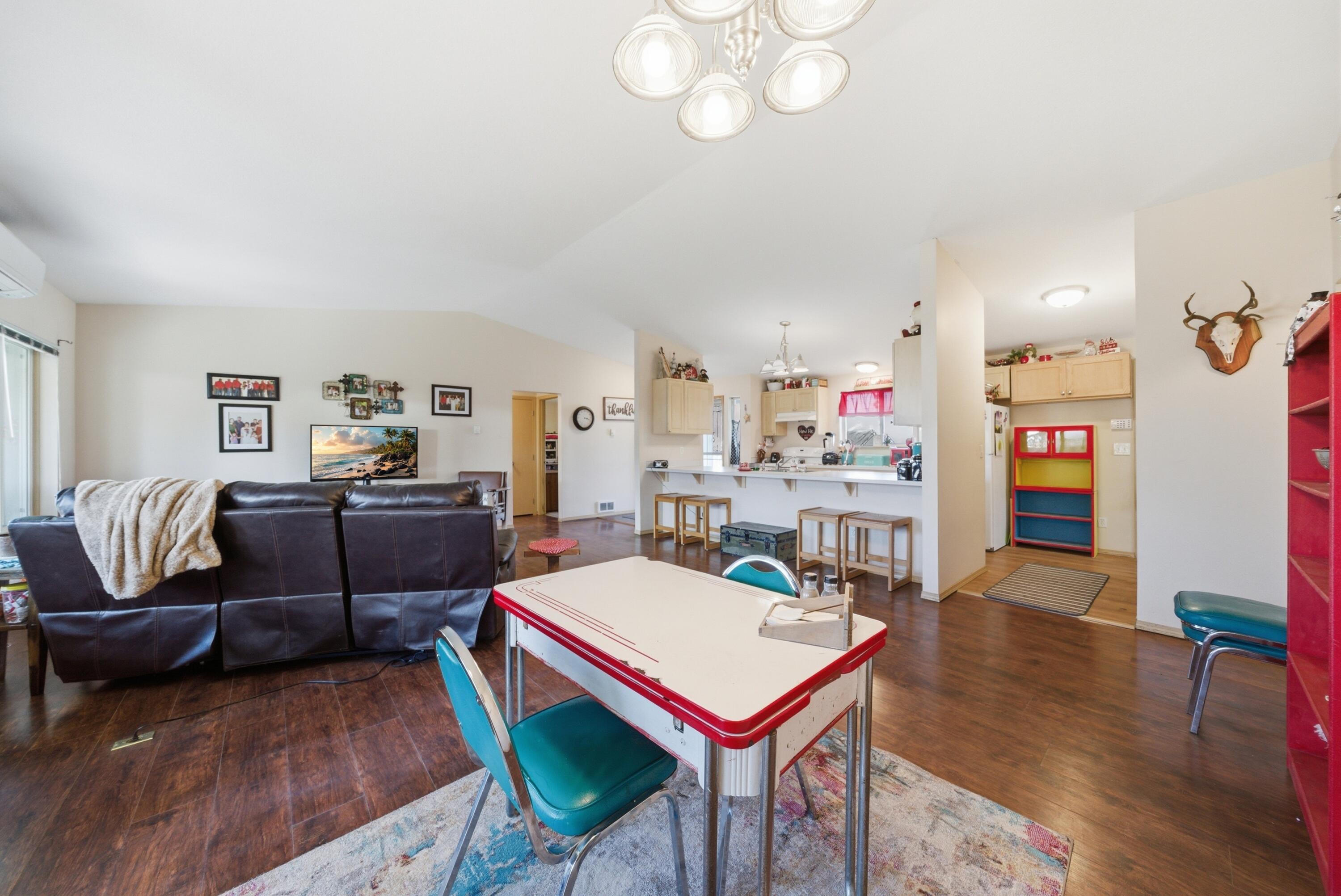 306 SE 8th Street
