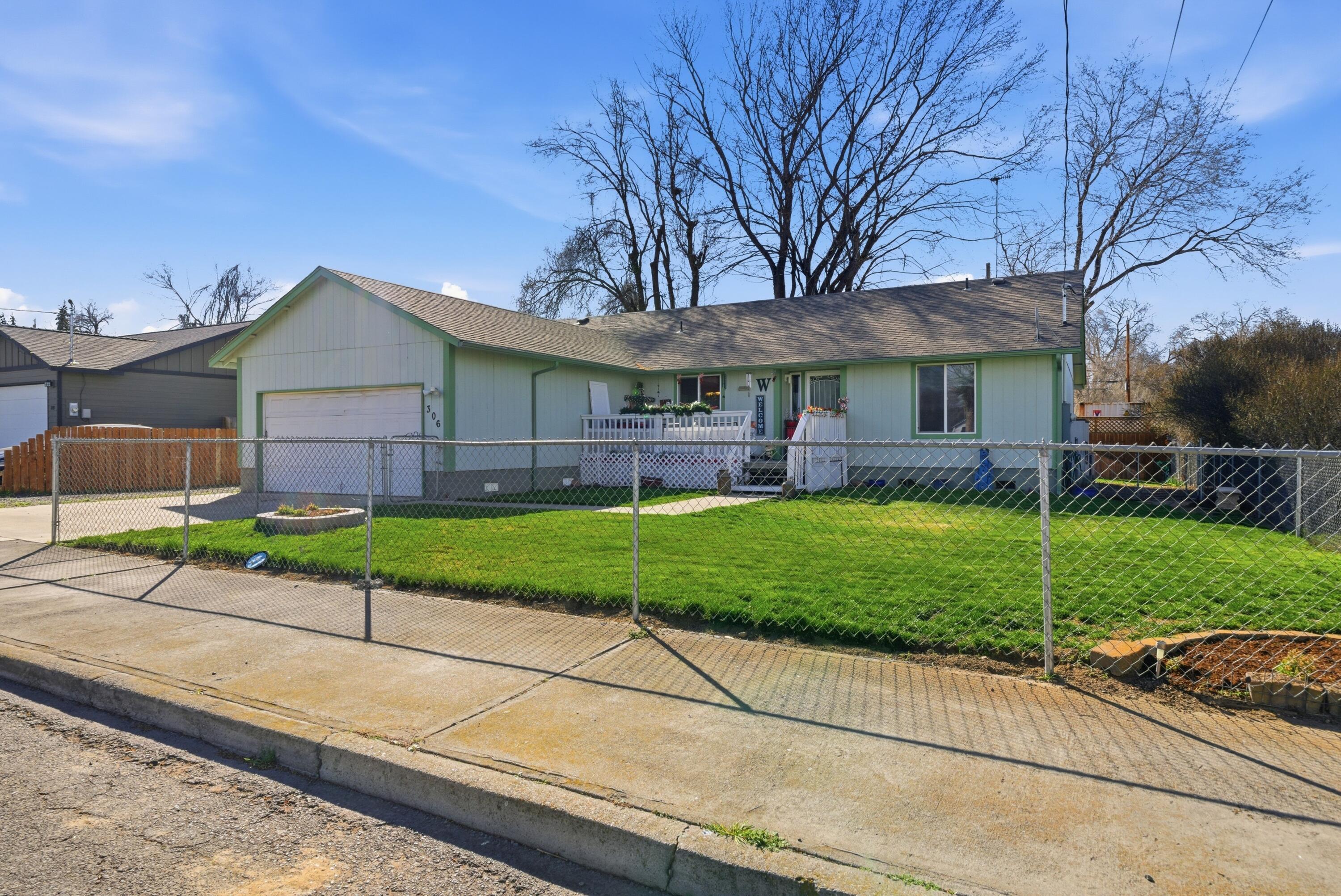 306 SE 8th Street