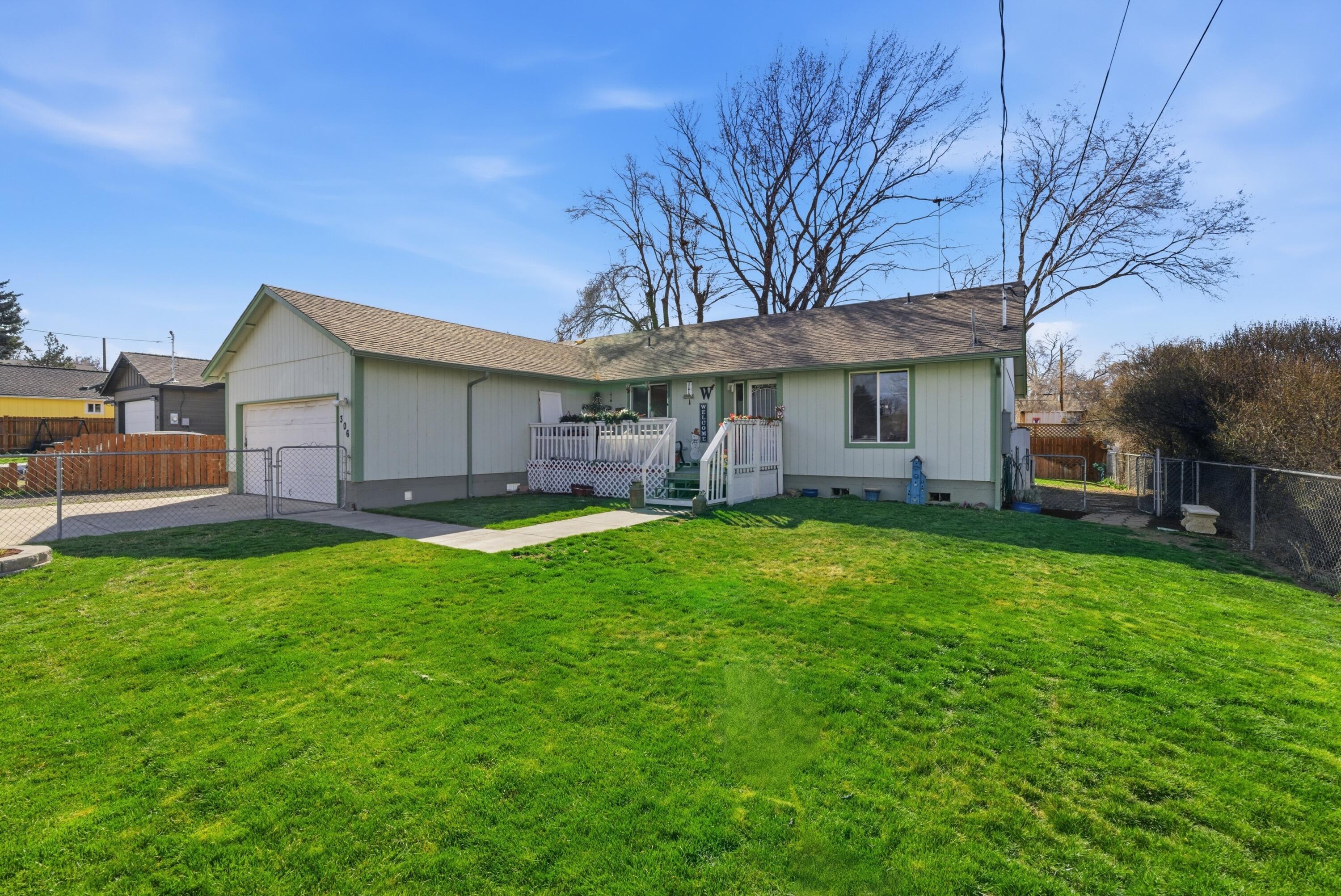 306 SE 8th Street