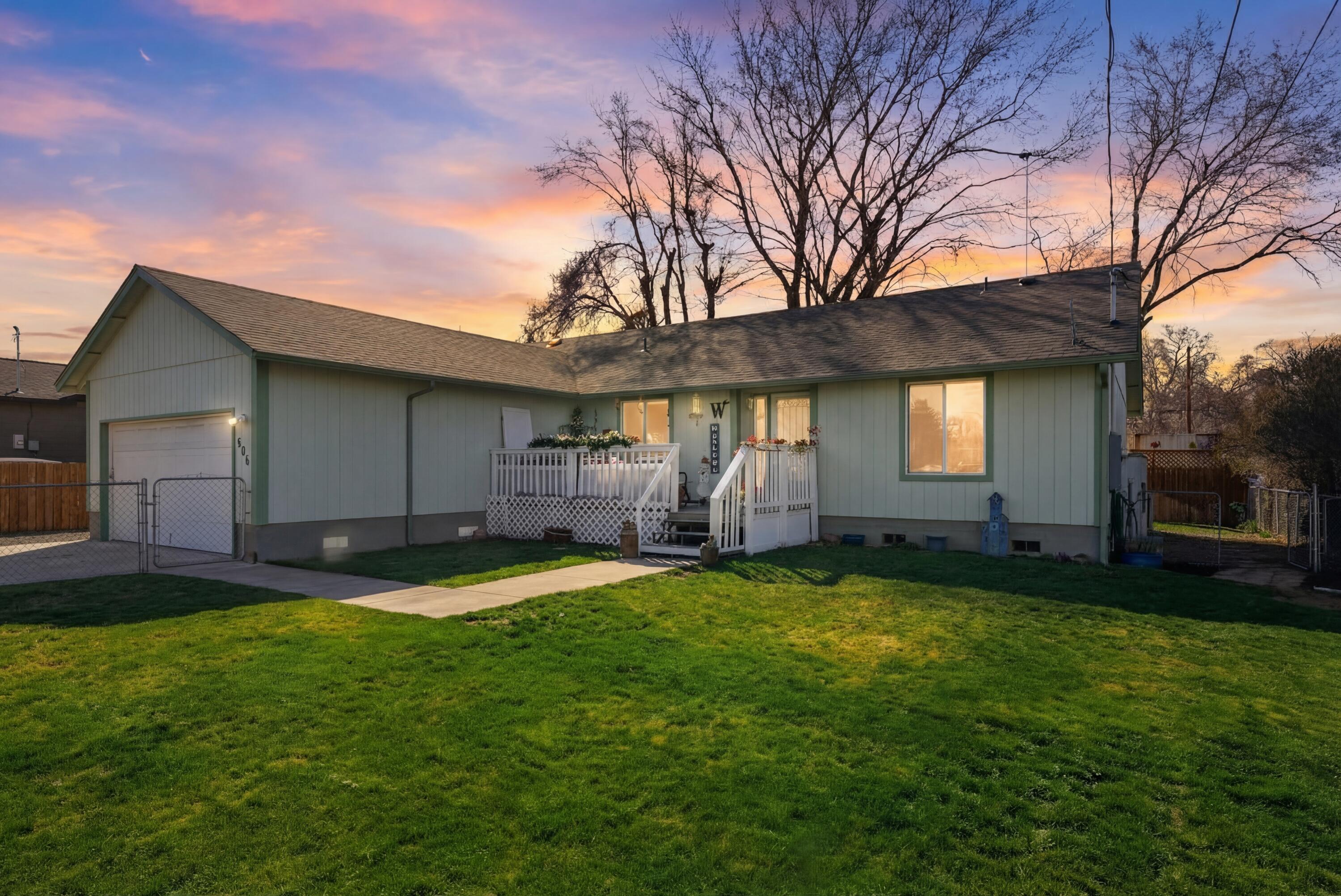 306 SE 8th Street