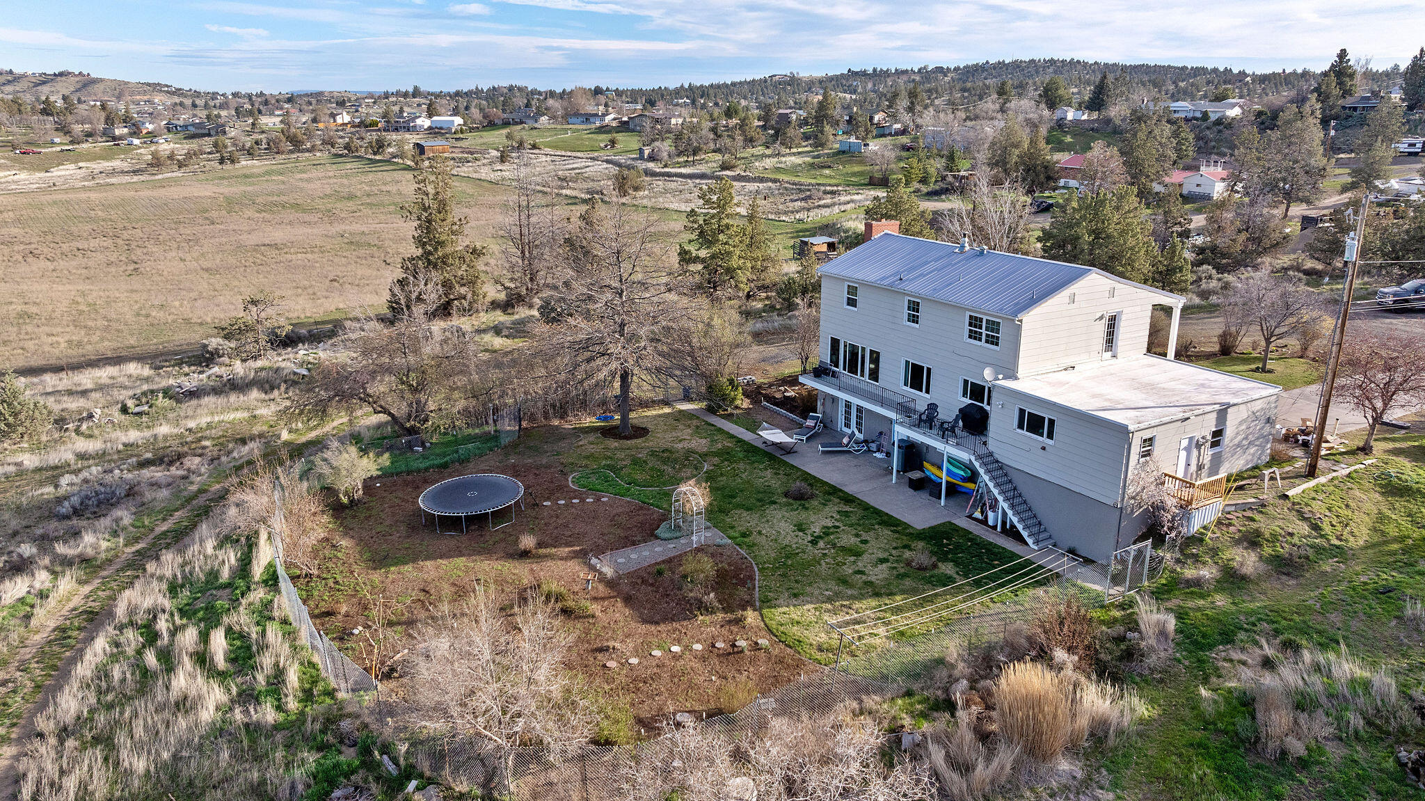 1103 NE Richard Lane