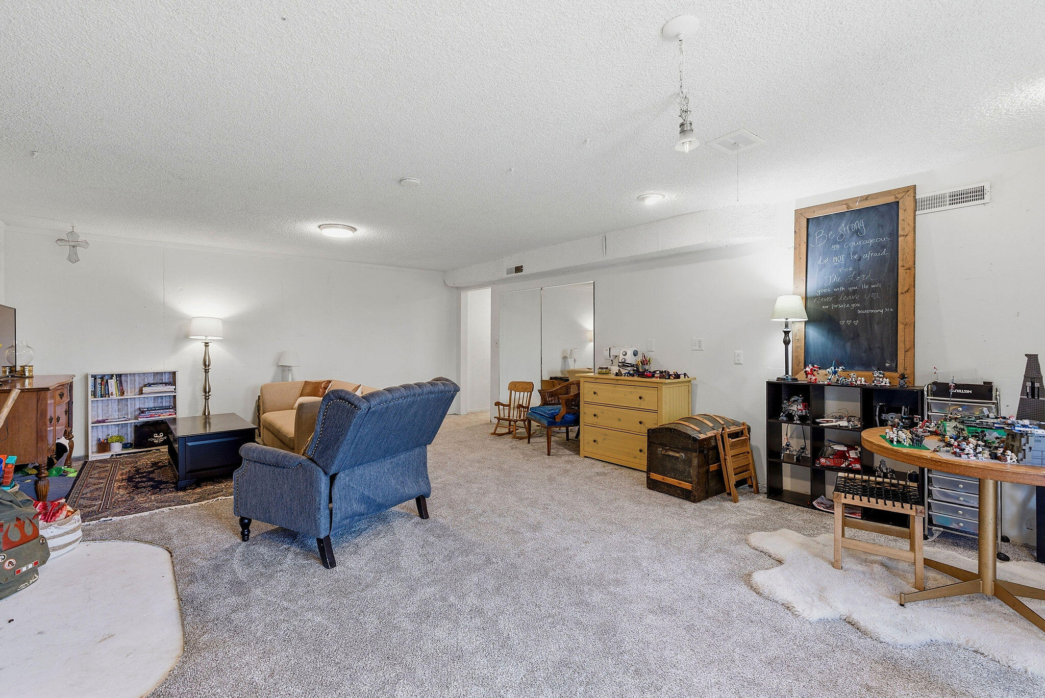 1103 NE Richard Lane