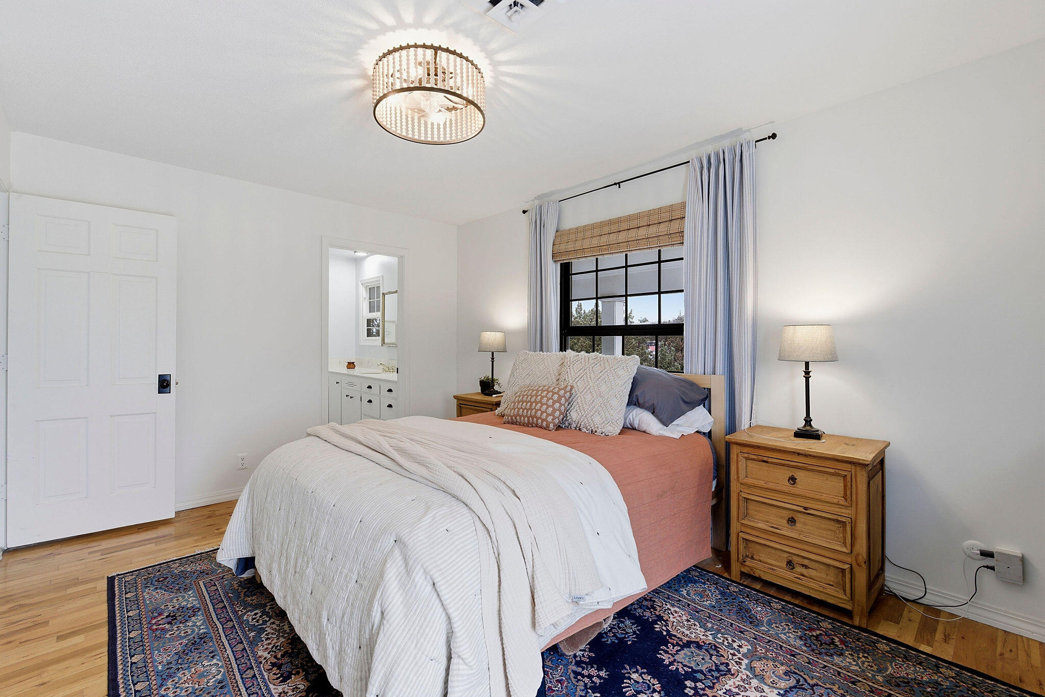 1103 NE Richard Lane