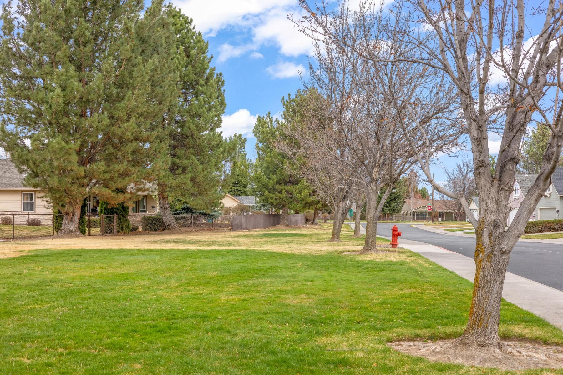 3790 SW Gene Sarazan Drive