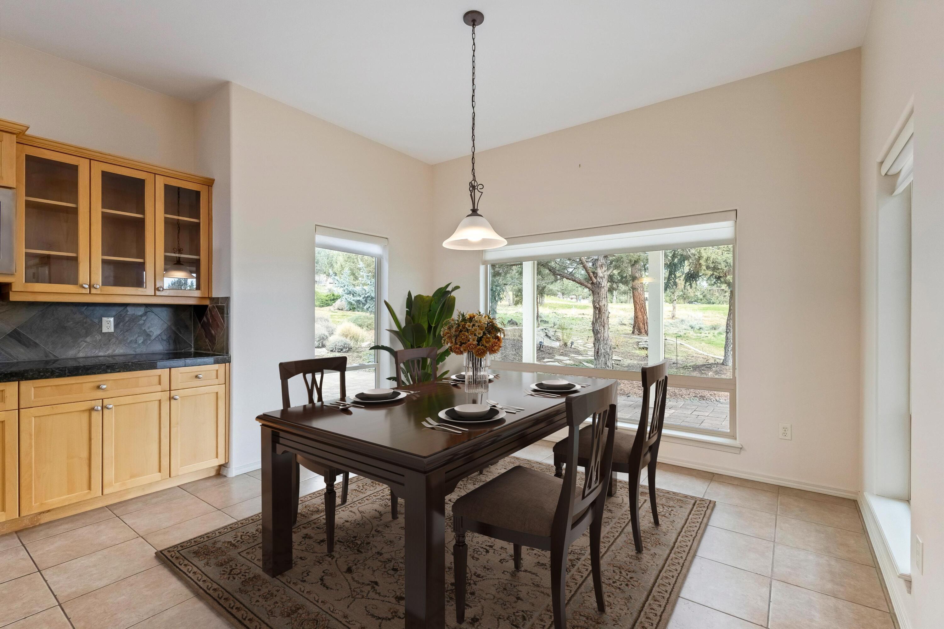 825 Victoria Falls Drive