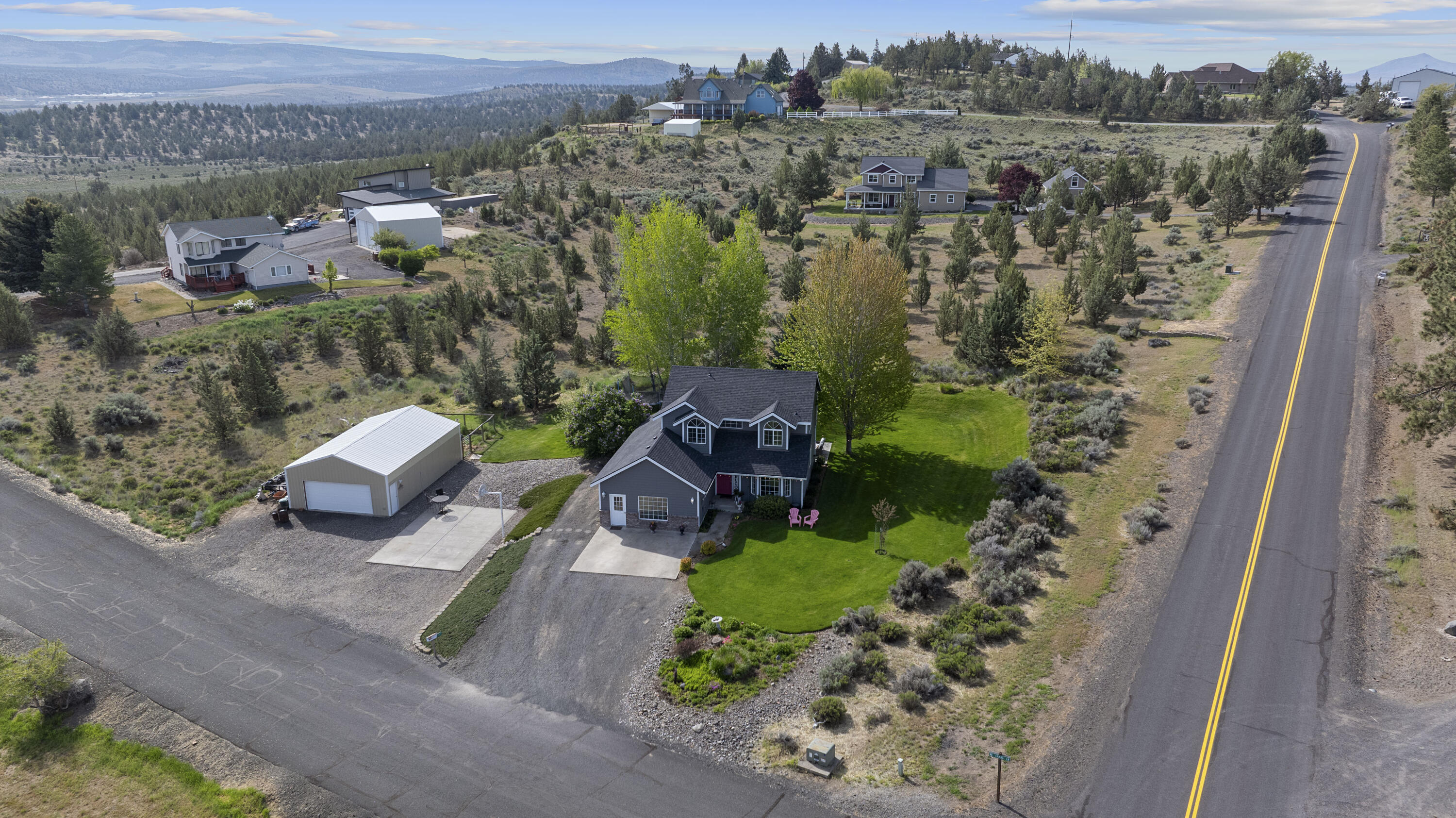 2045 NE Camas Lane