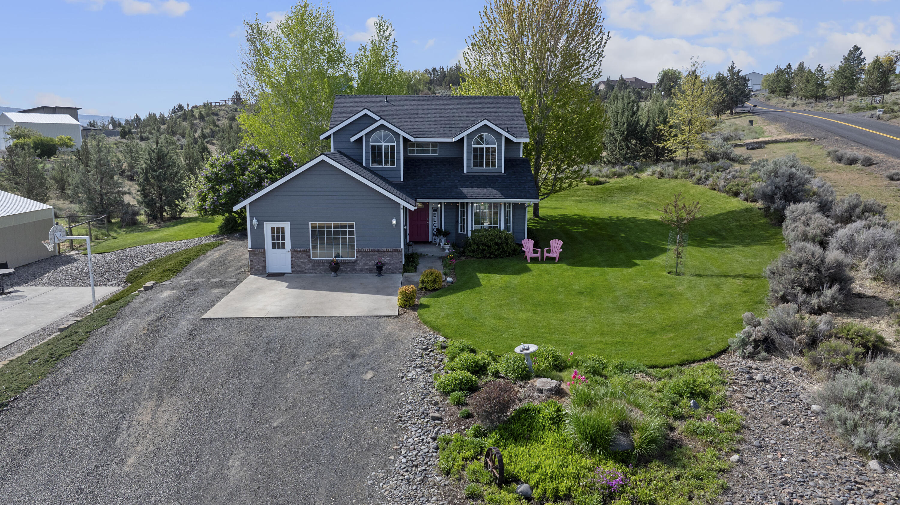 2045 NE Camas Lane