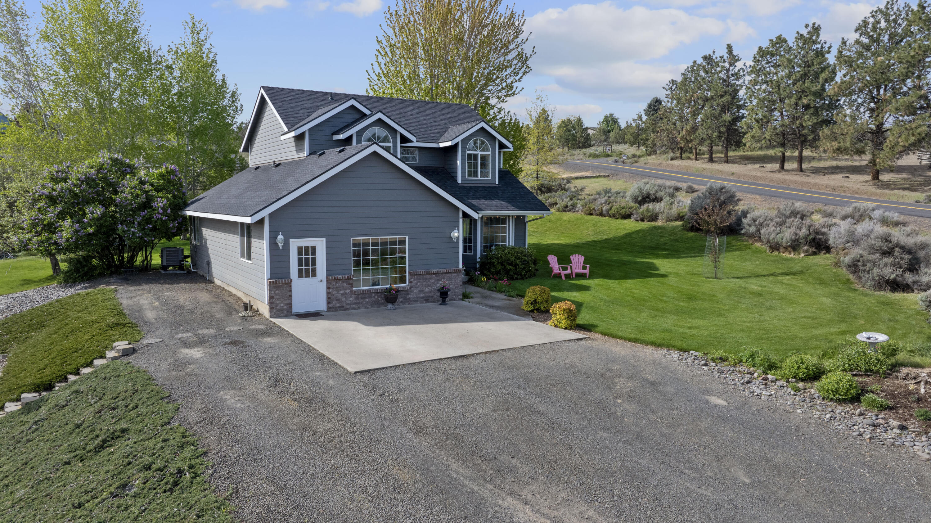 2045 NE Camas Lane