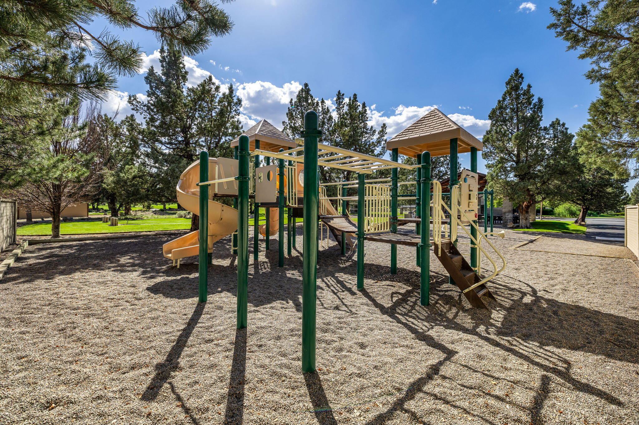 1144 Highland View Loop