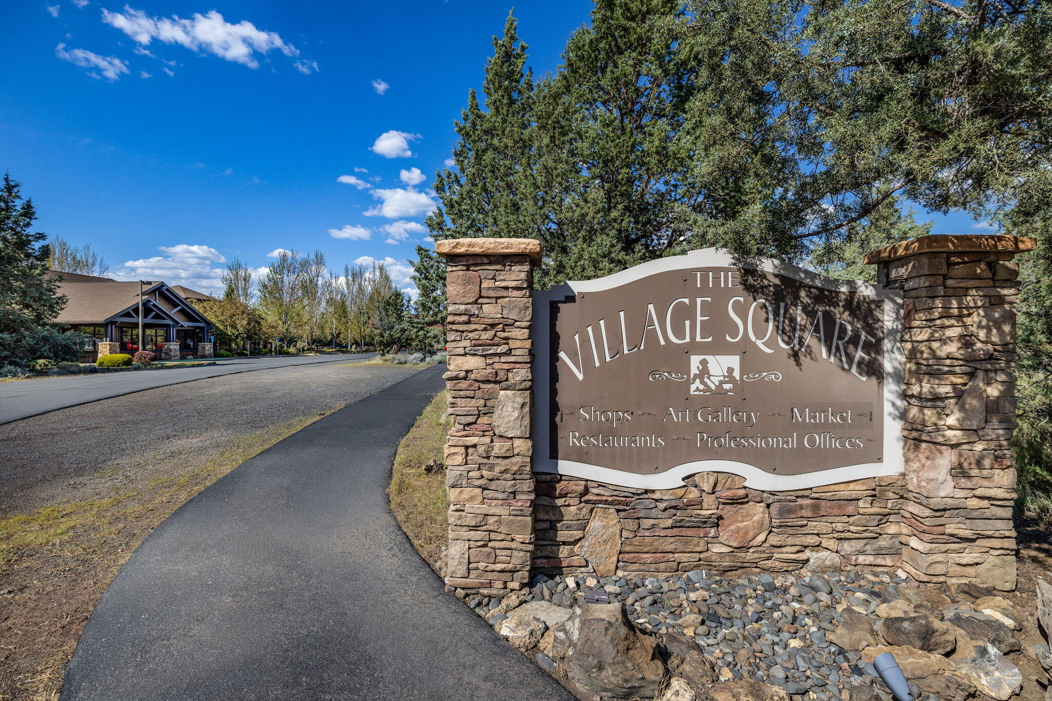 1144 Highland View Loop