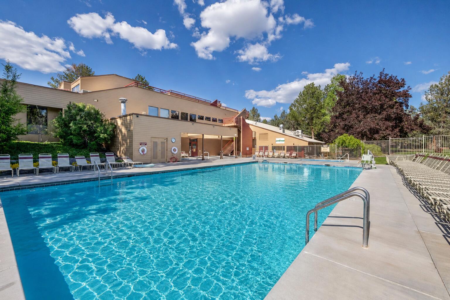 1144 Highland View Loop
