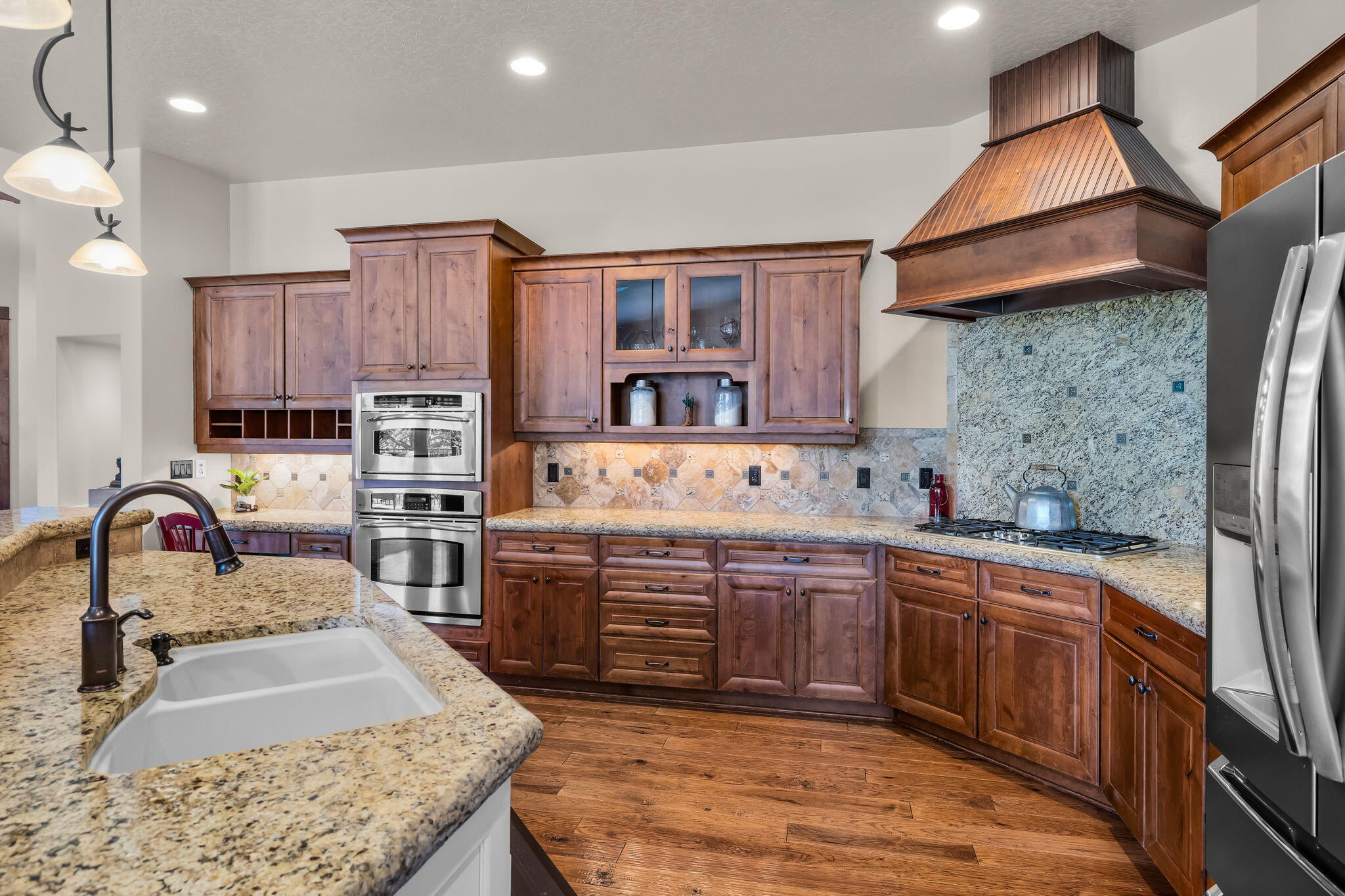 1144 Highland View Loop