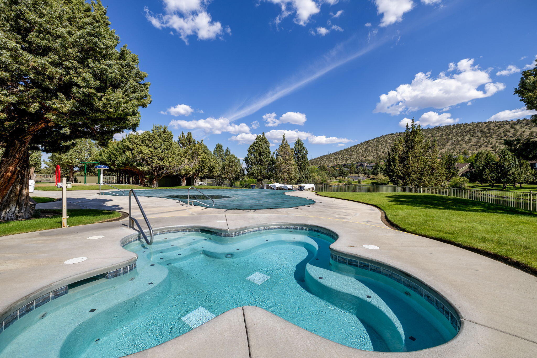 1144 Highland View Loop