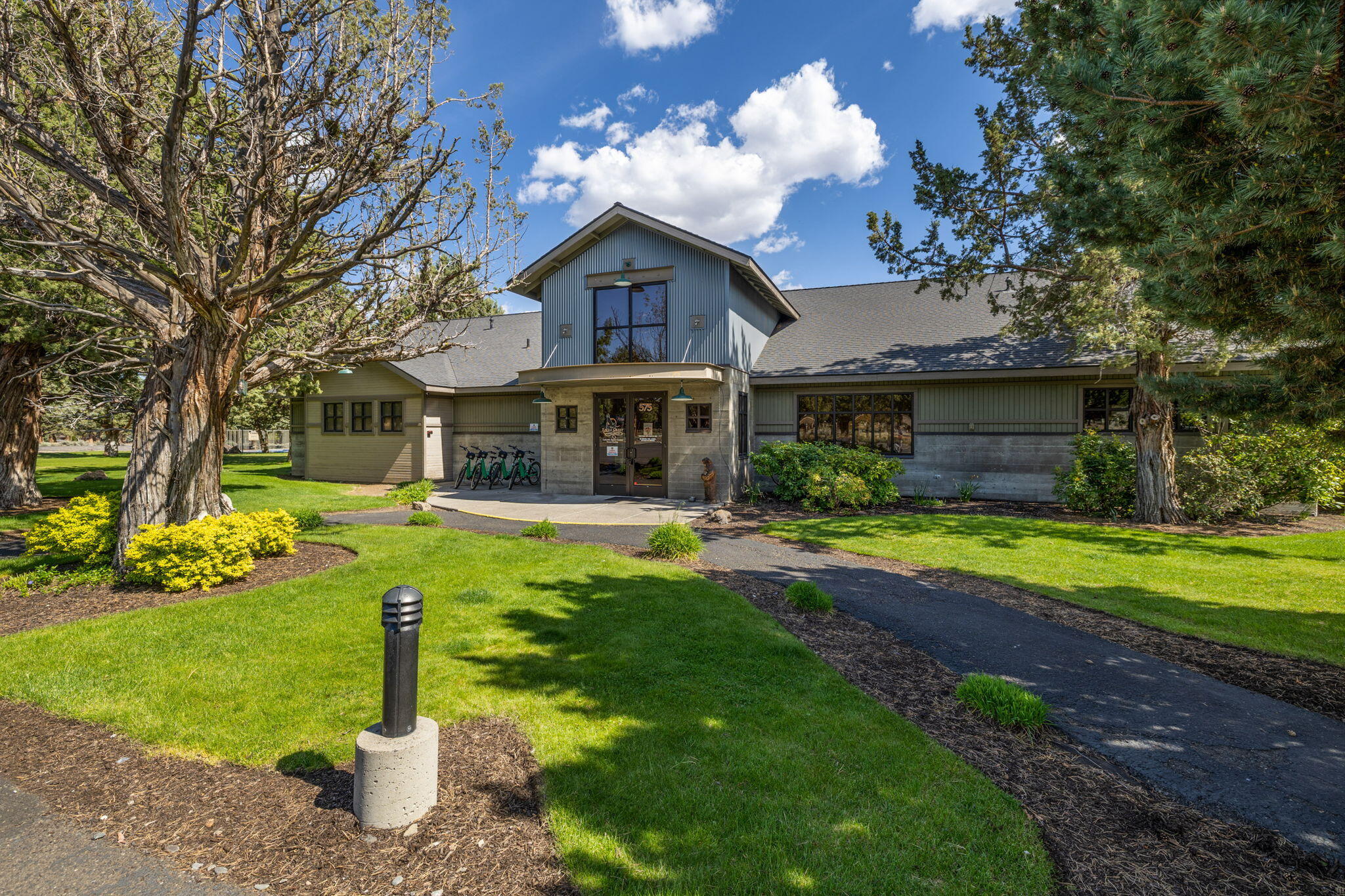 1144 Highland View Loop