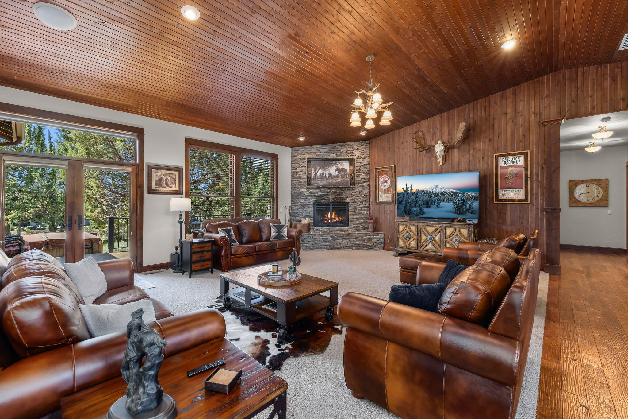 1144 Highland View Loop