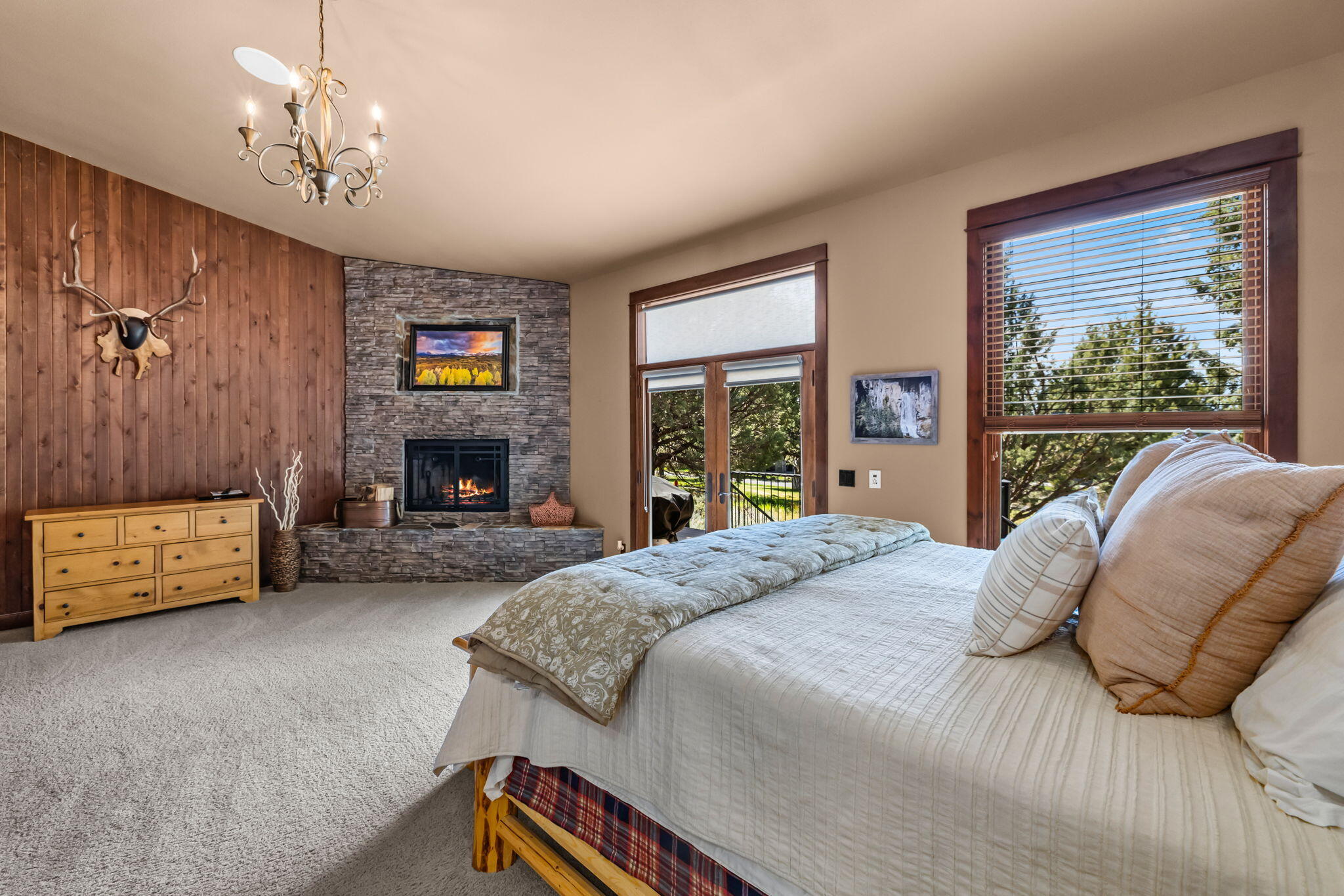 1144 Highland View Loop
