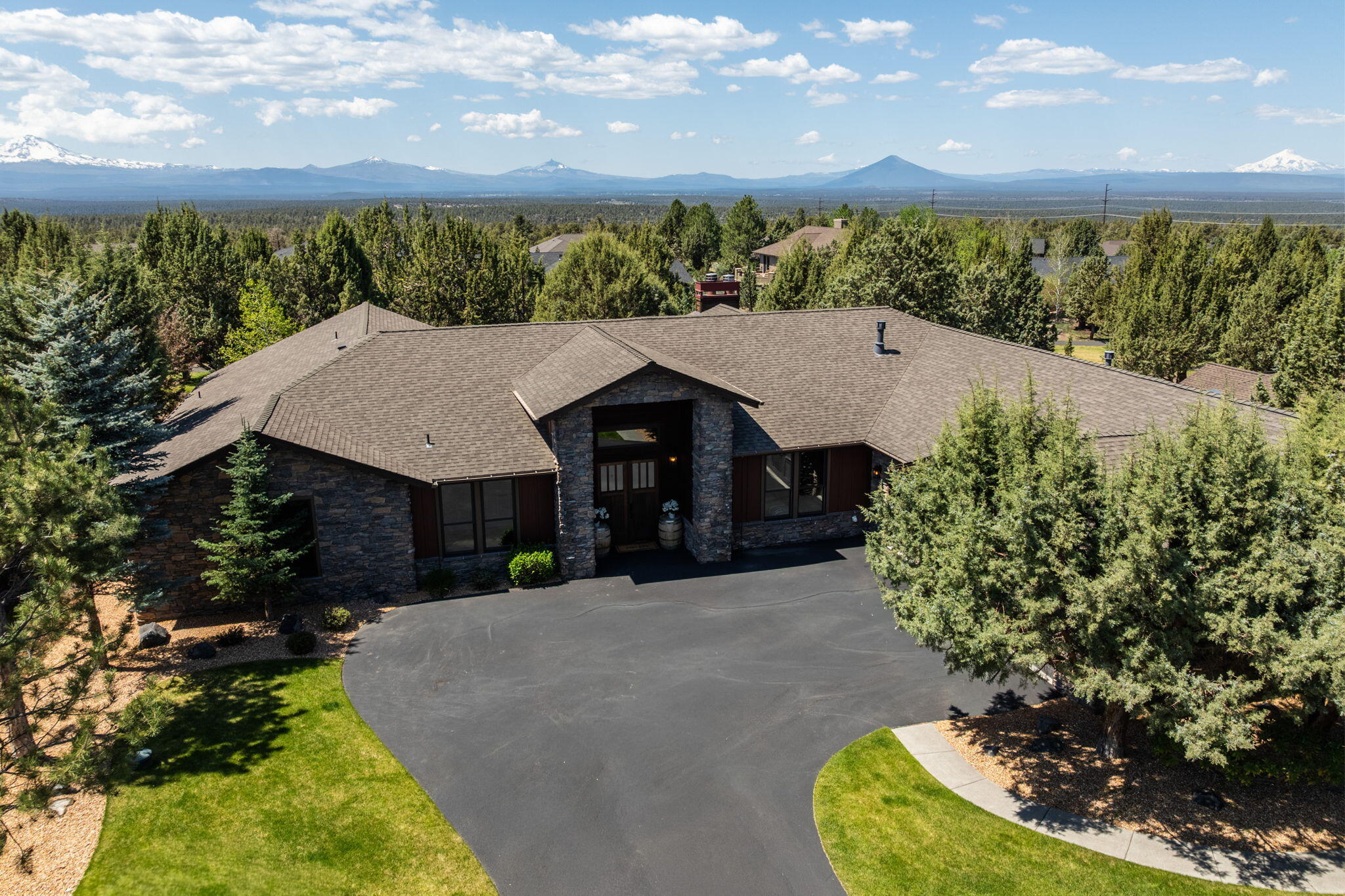 1144 Highland View Loop