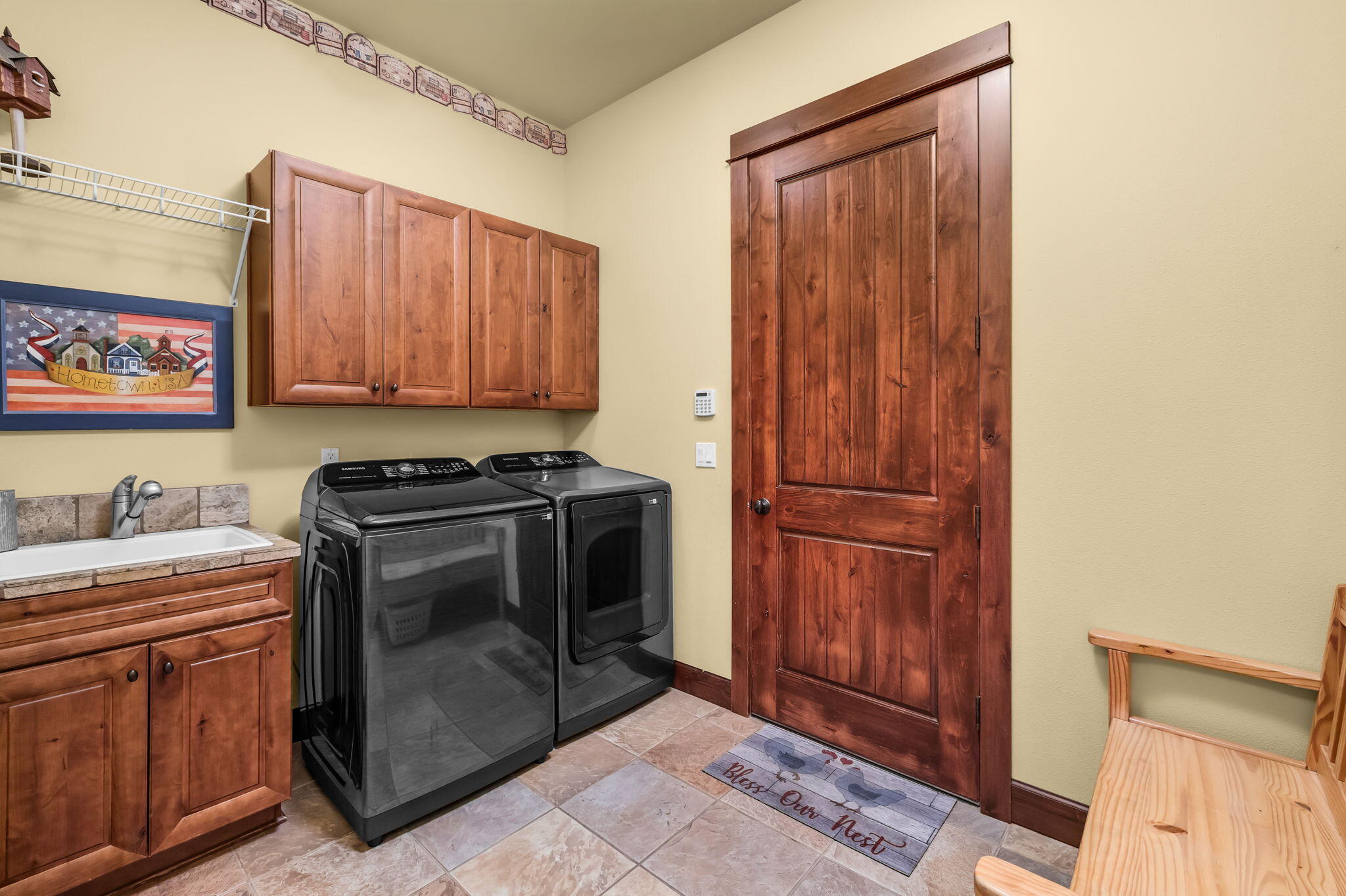 1144 Highland View Loop