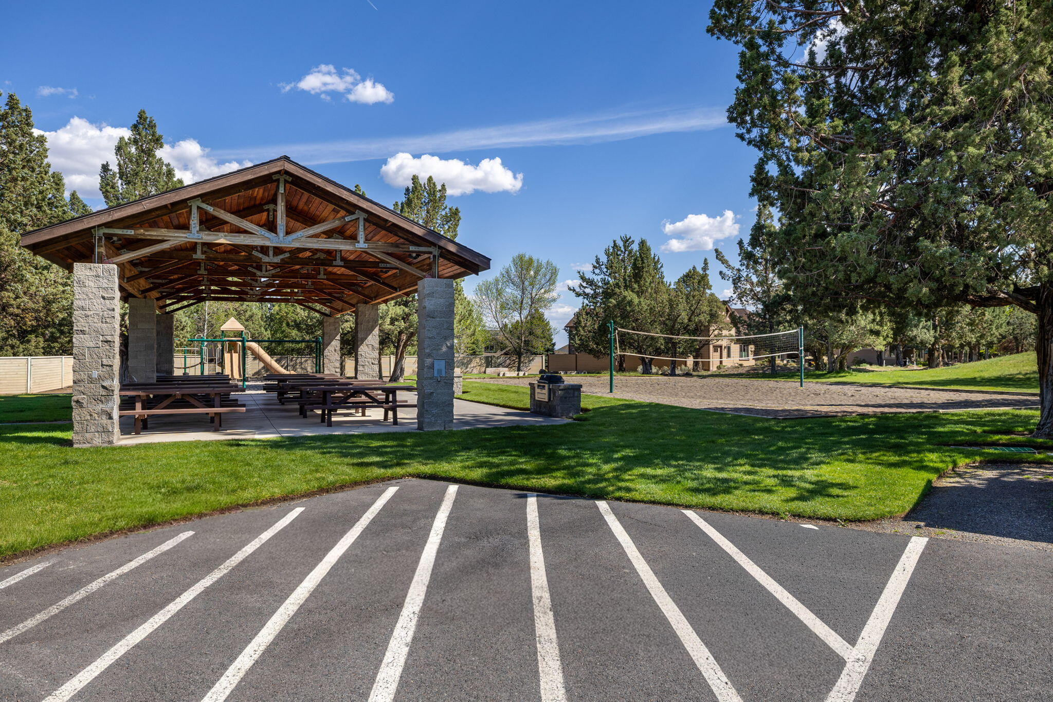 1144 Highland View Loop