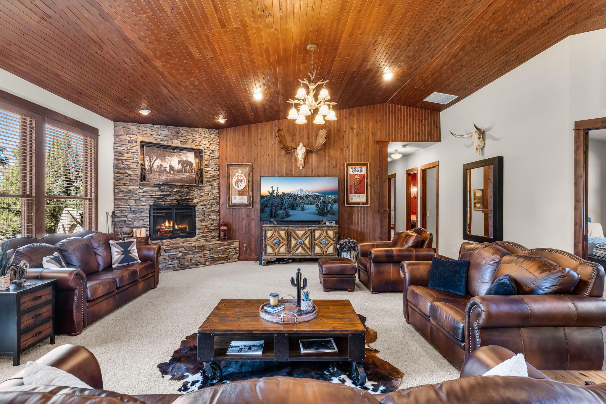 1144 Highland View Loop