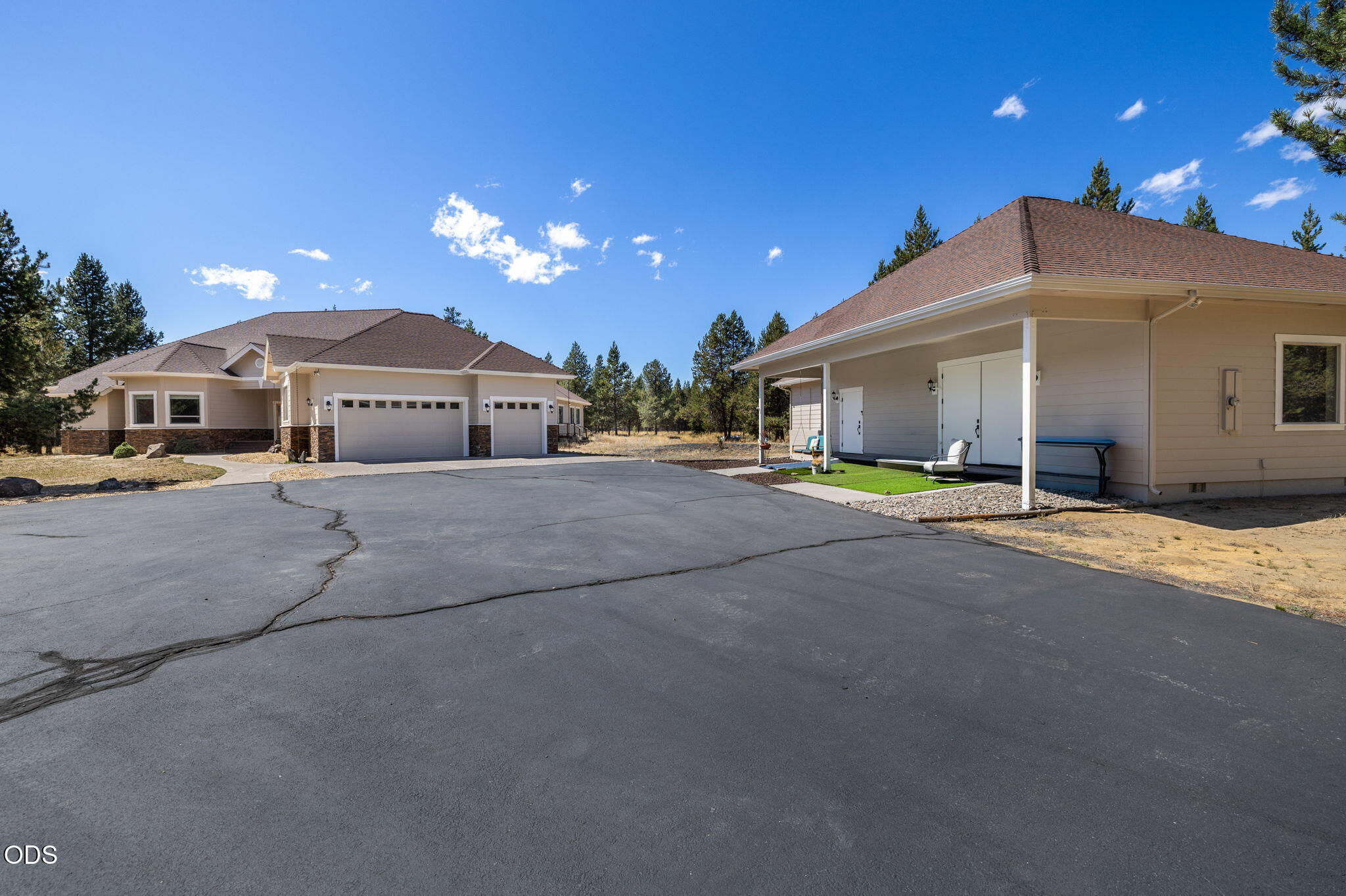 17045 Shawnee Circle