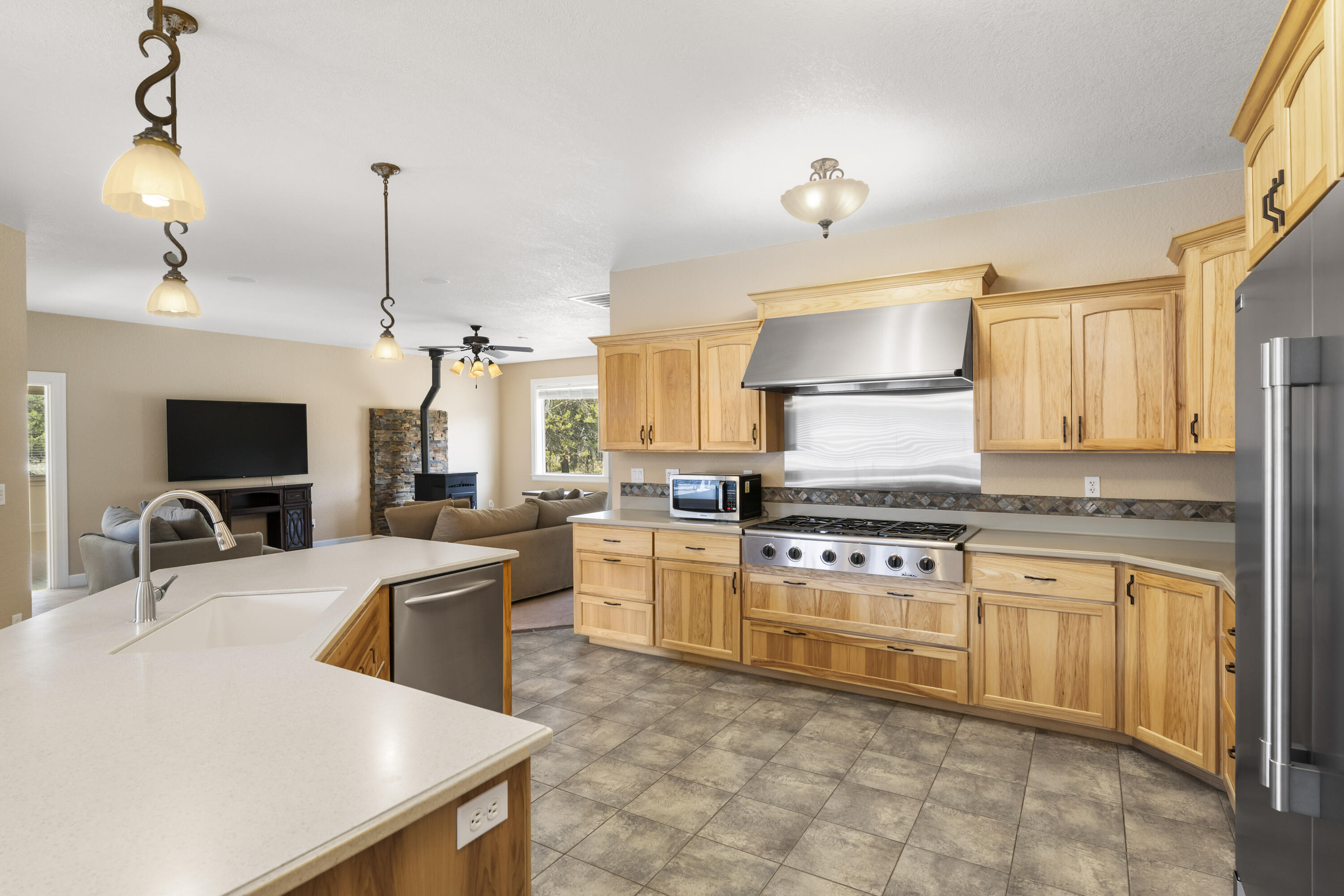 17045 Shawnee Circle