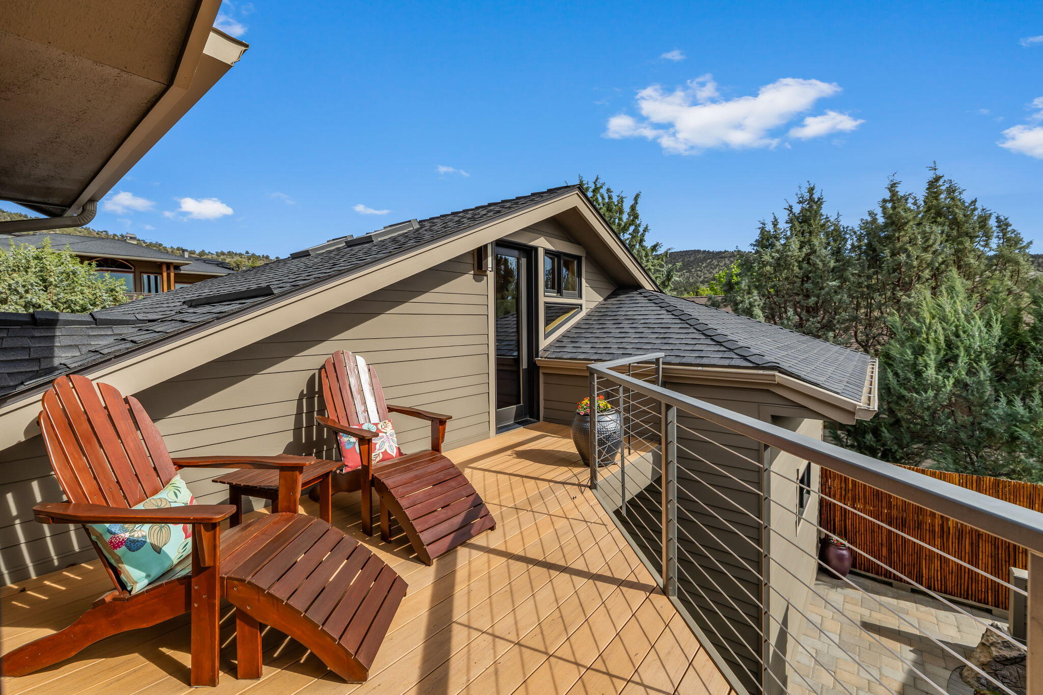 1134 Highland View Loop